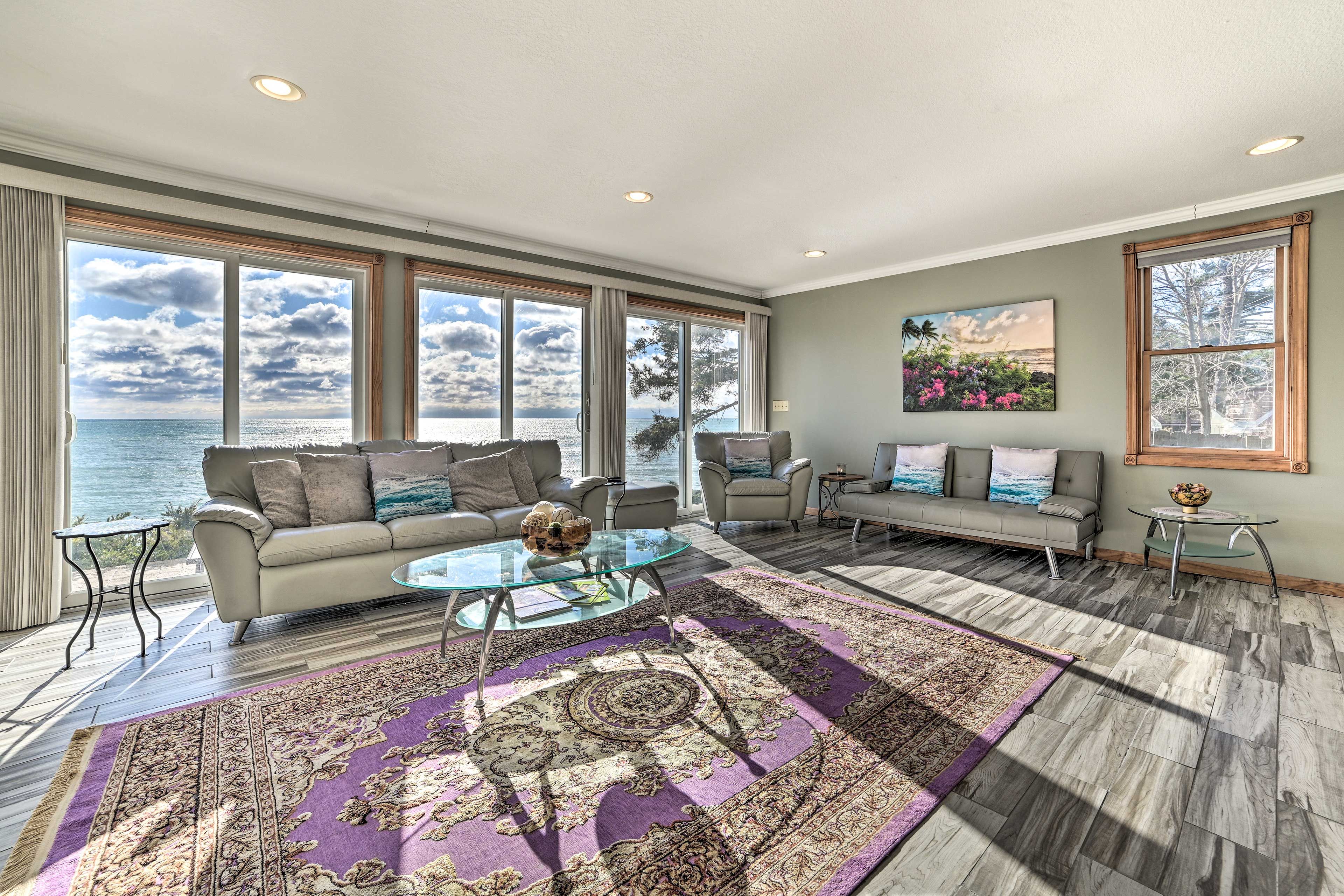 Family Room | Lake Views