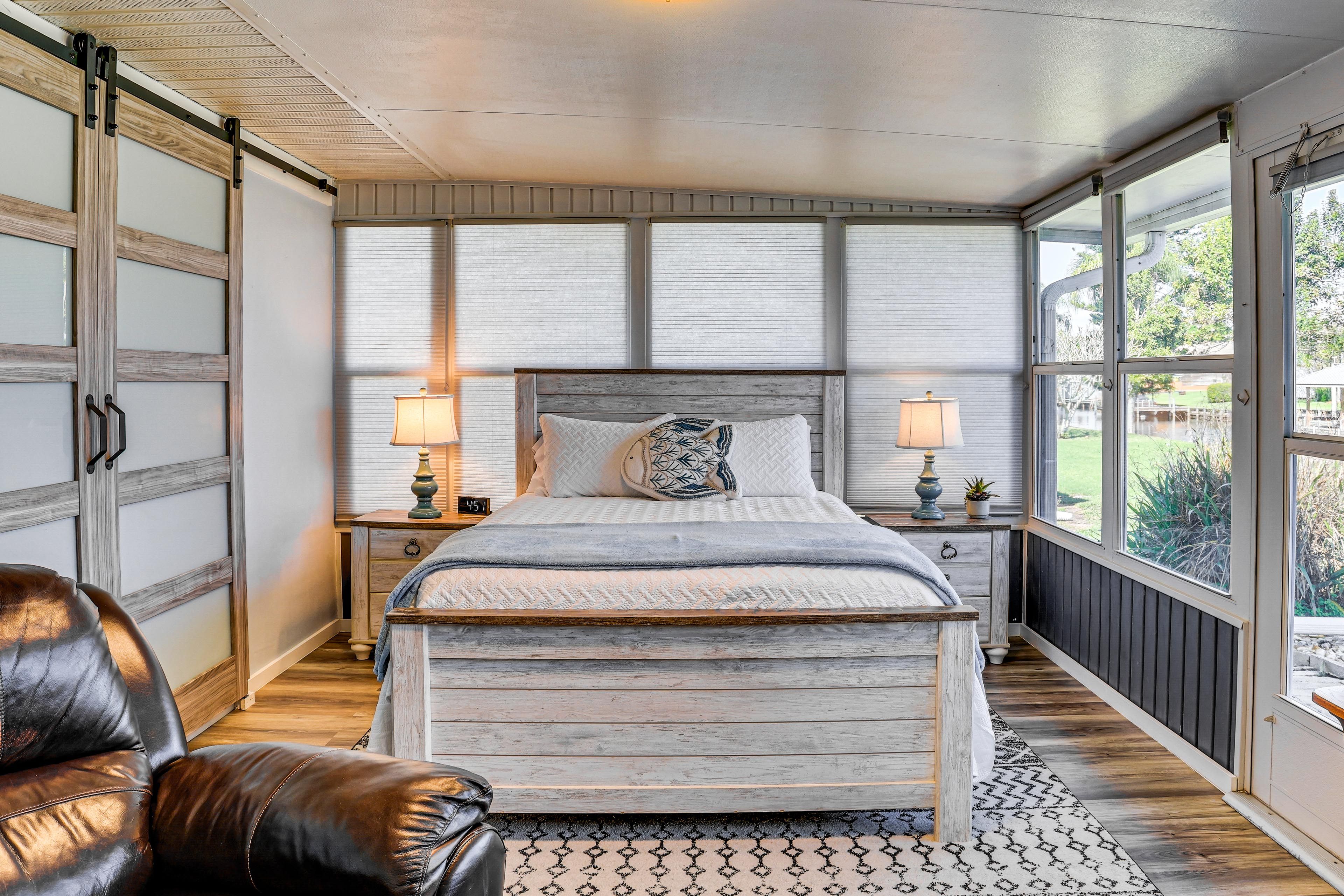 Bedroom 3 | Queen Bed