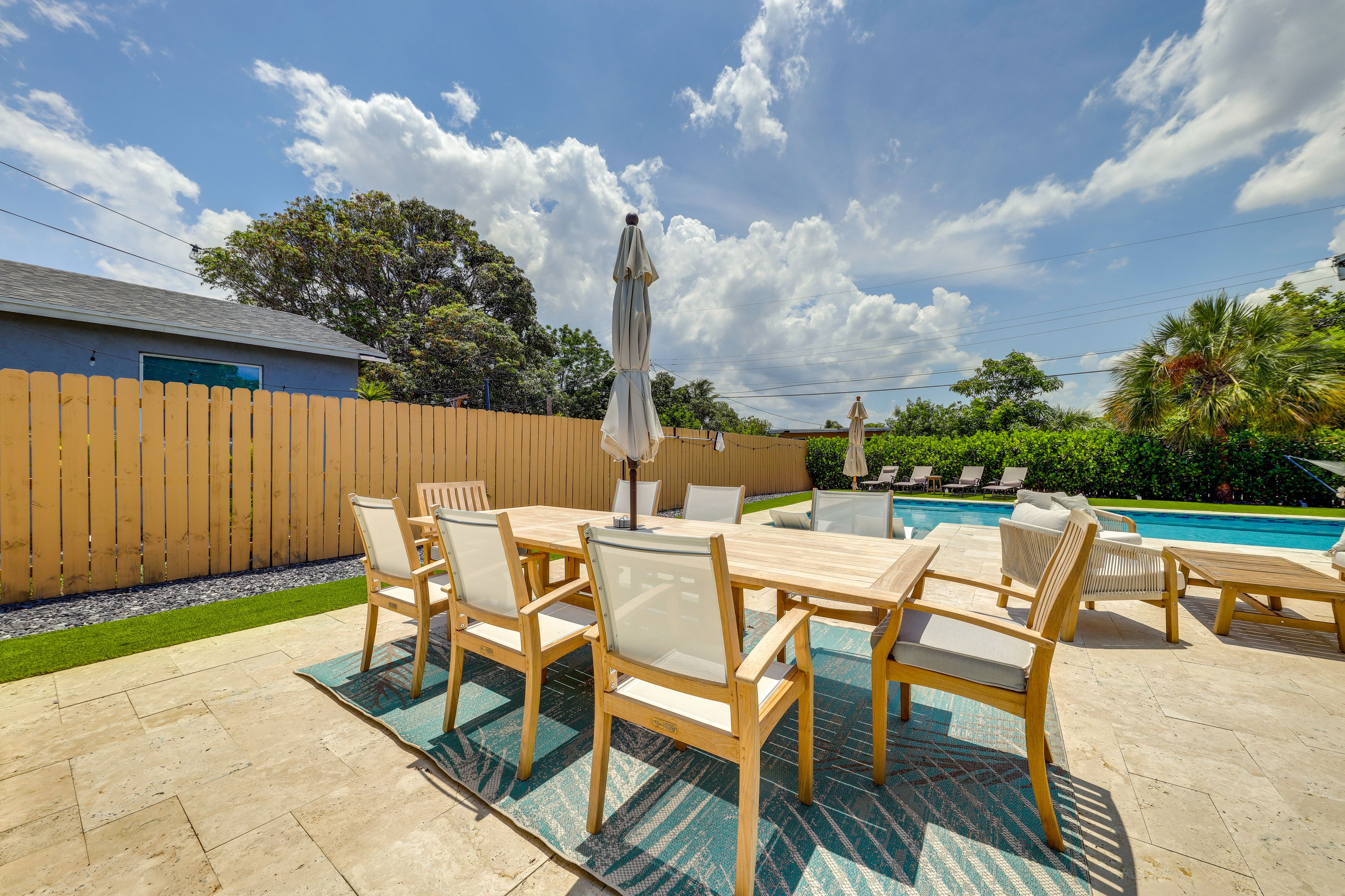 Fenced Back Yard | Grill | Half-Mile to Atlantic Ave