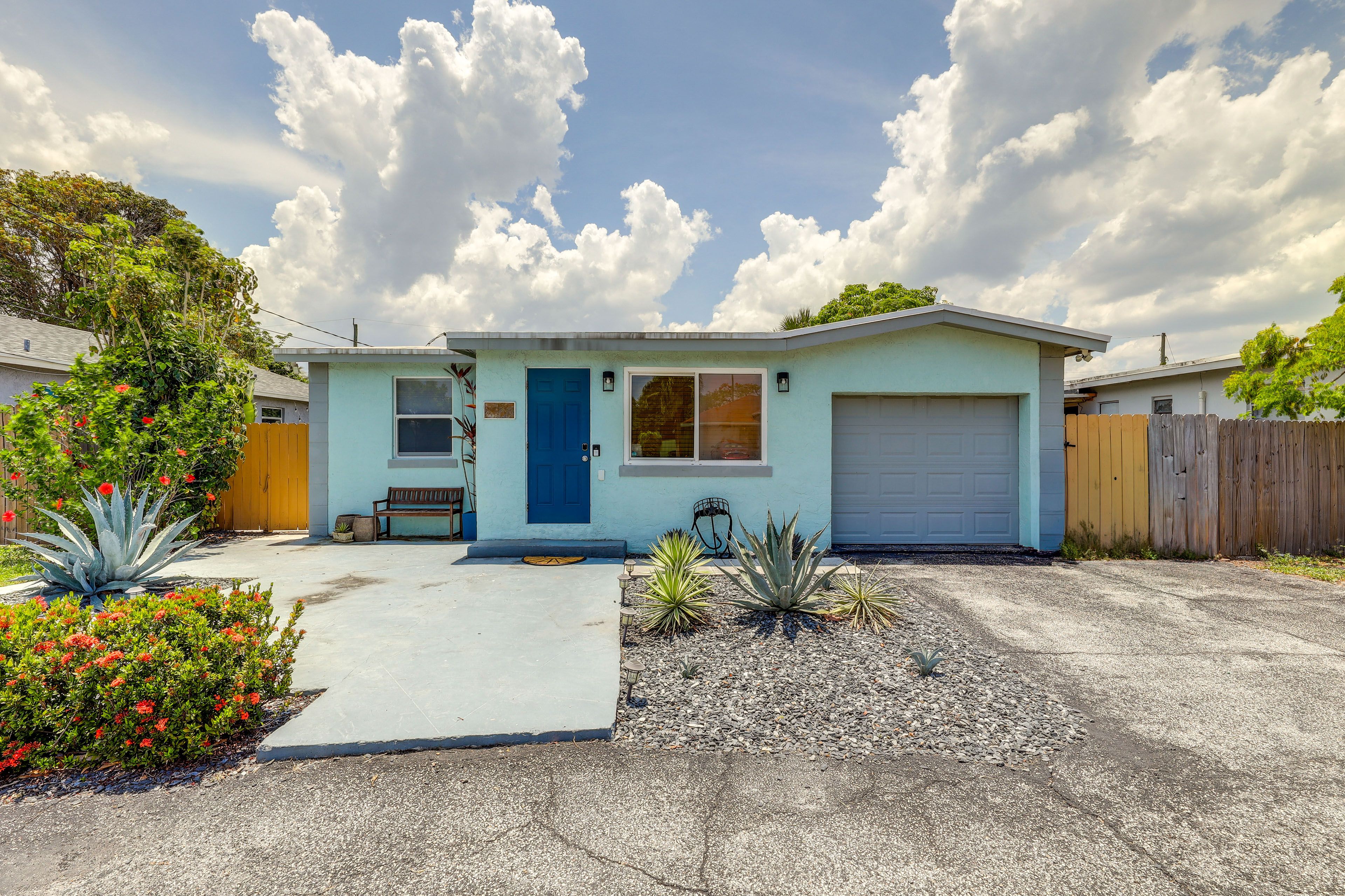 Property Exterior | 1.8 Mi to Delray Public Beach