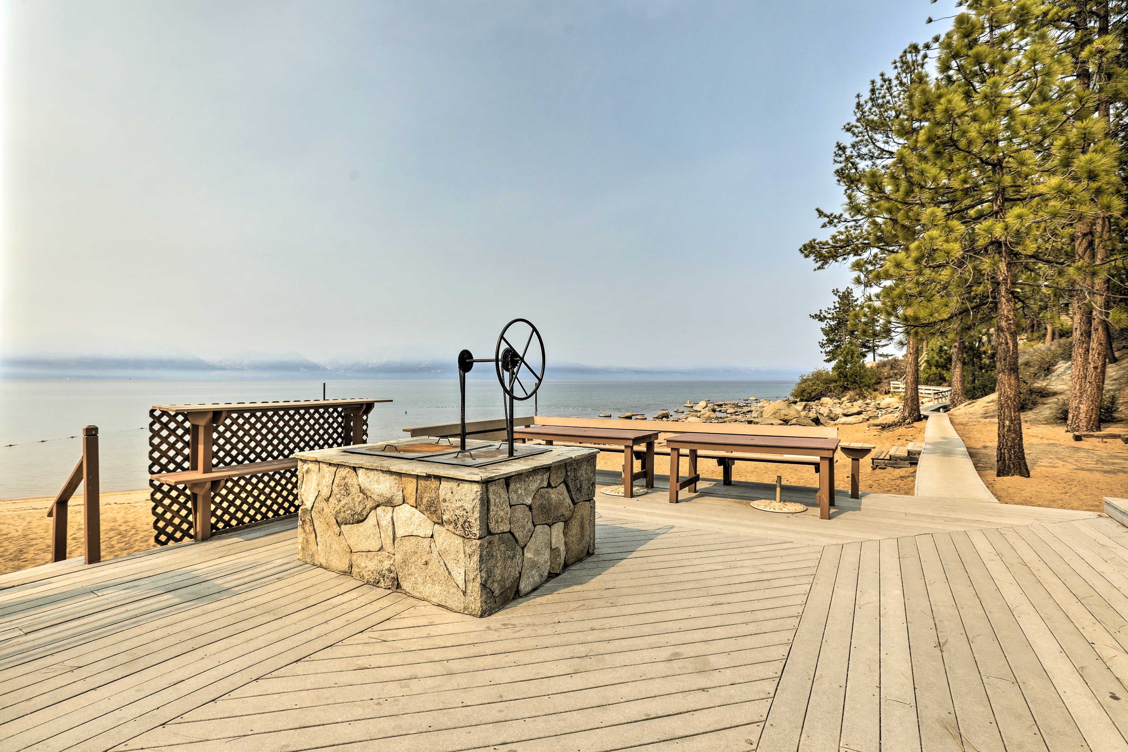 Community Amenities | Outdoor Seating