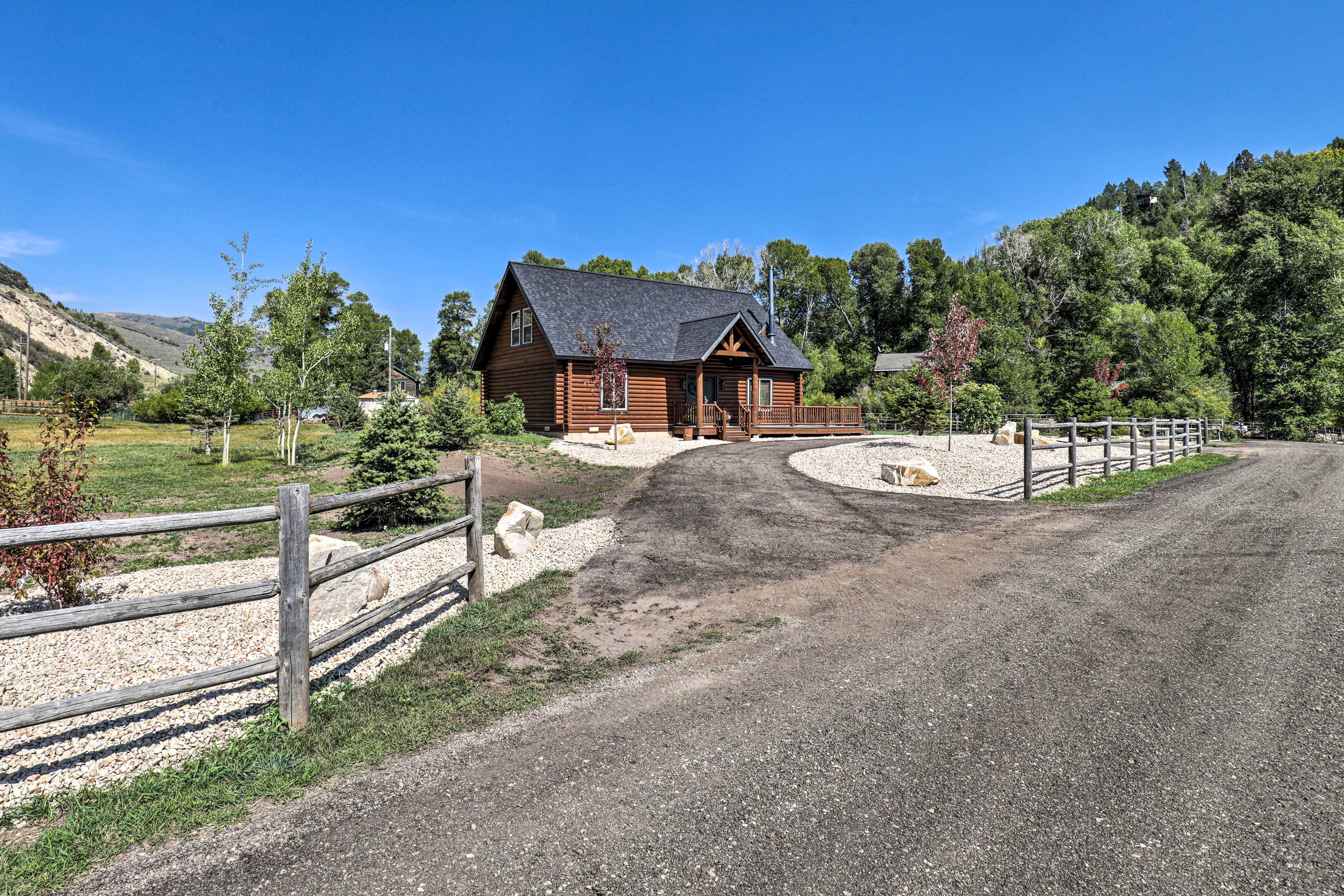 Cabin Exterior | Driveway Parking (3 Vehicles) | RV/Trailer Parking