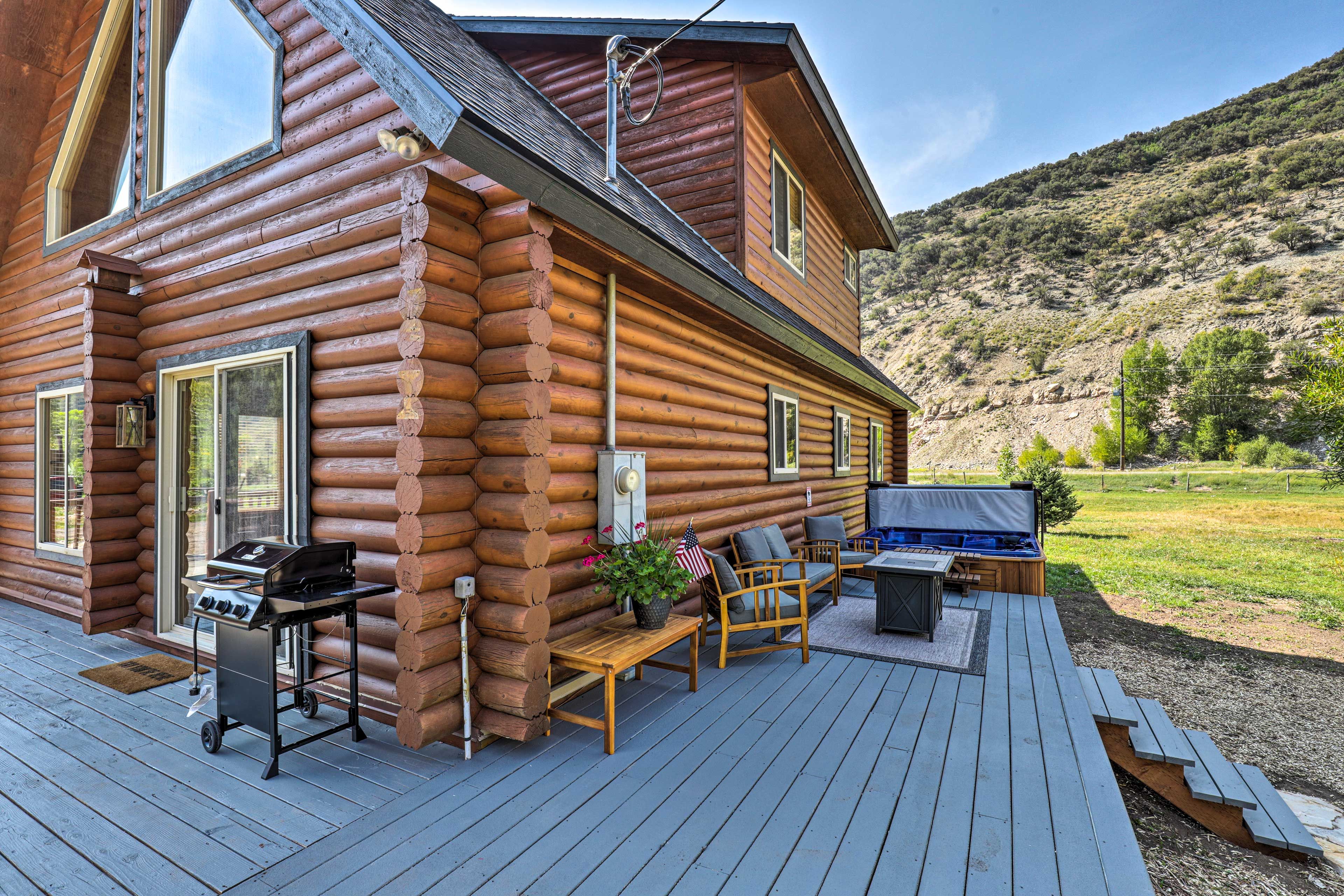 Wraparound Porch | Gas Grill