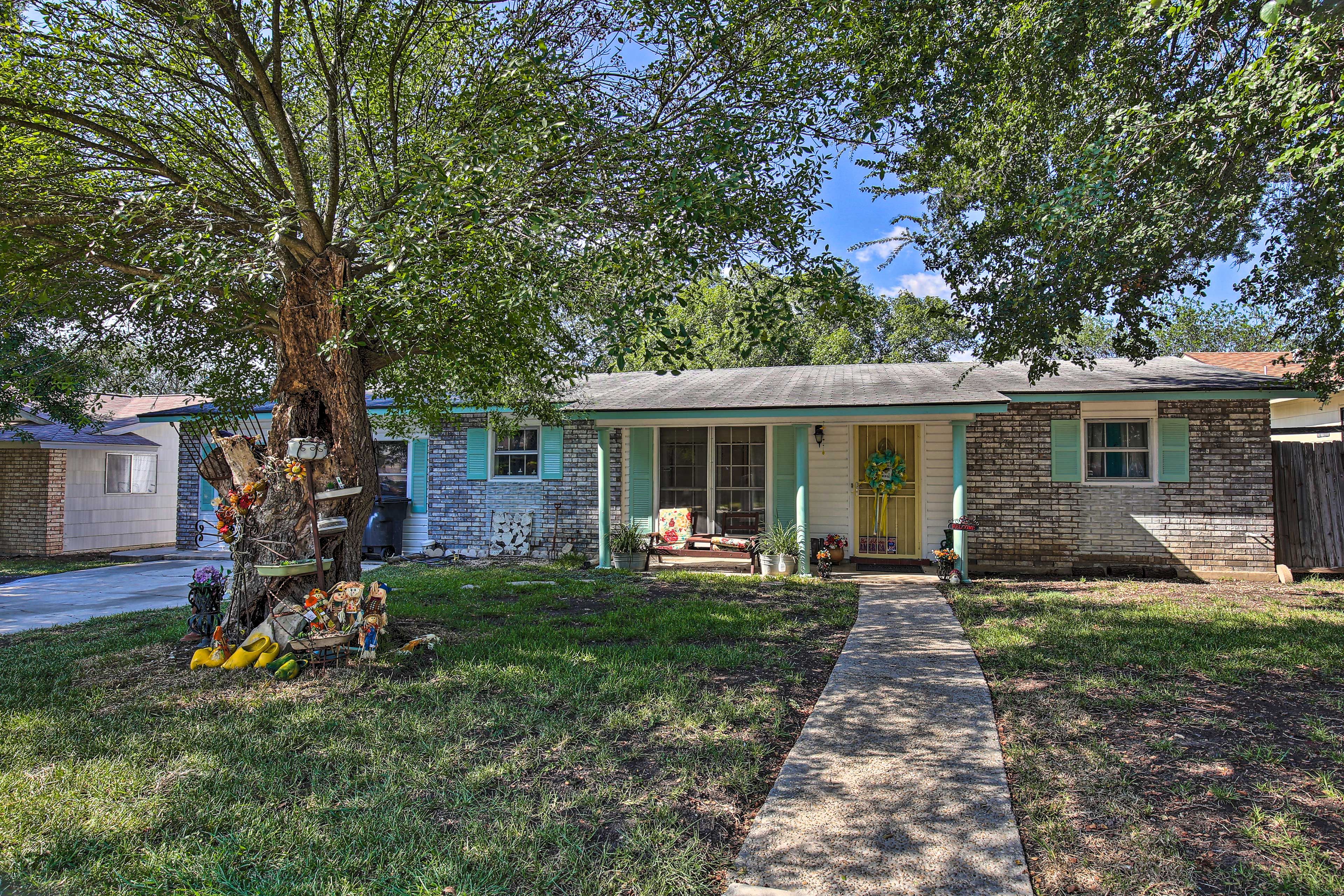 Shared Front Yard