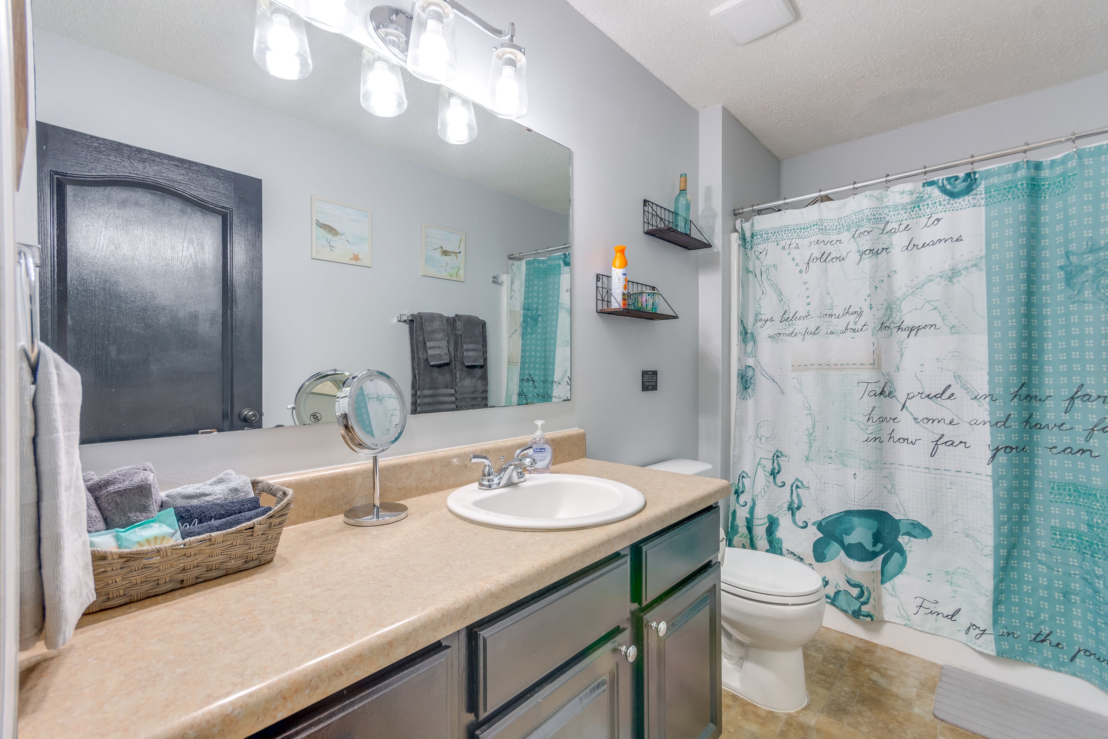 Full Bathroom