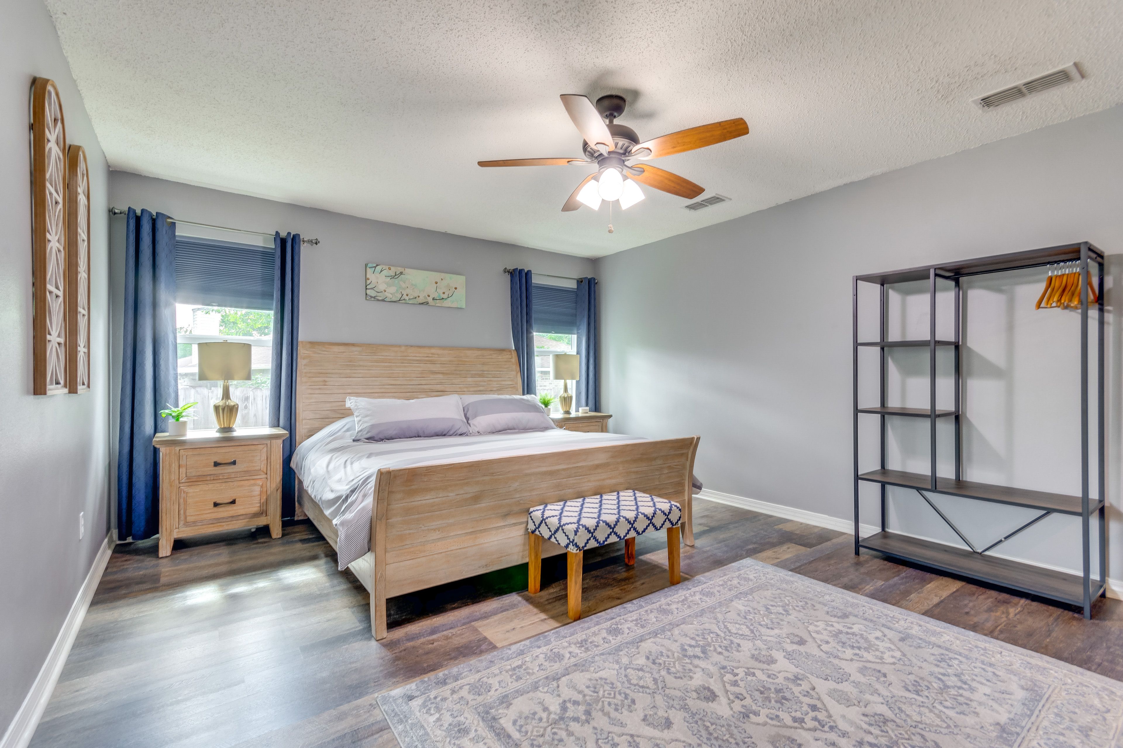 Bedroom 1 | King Bed | En-Suite Bathroom