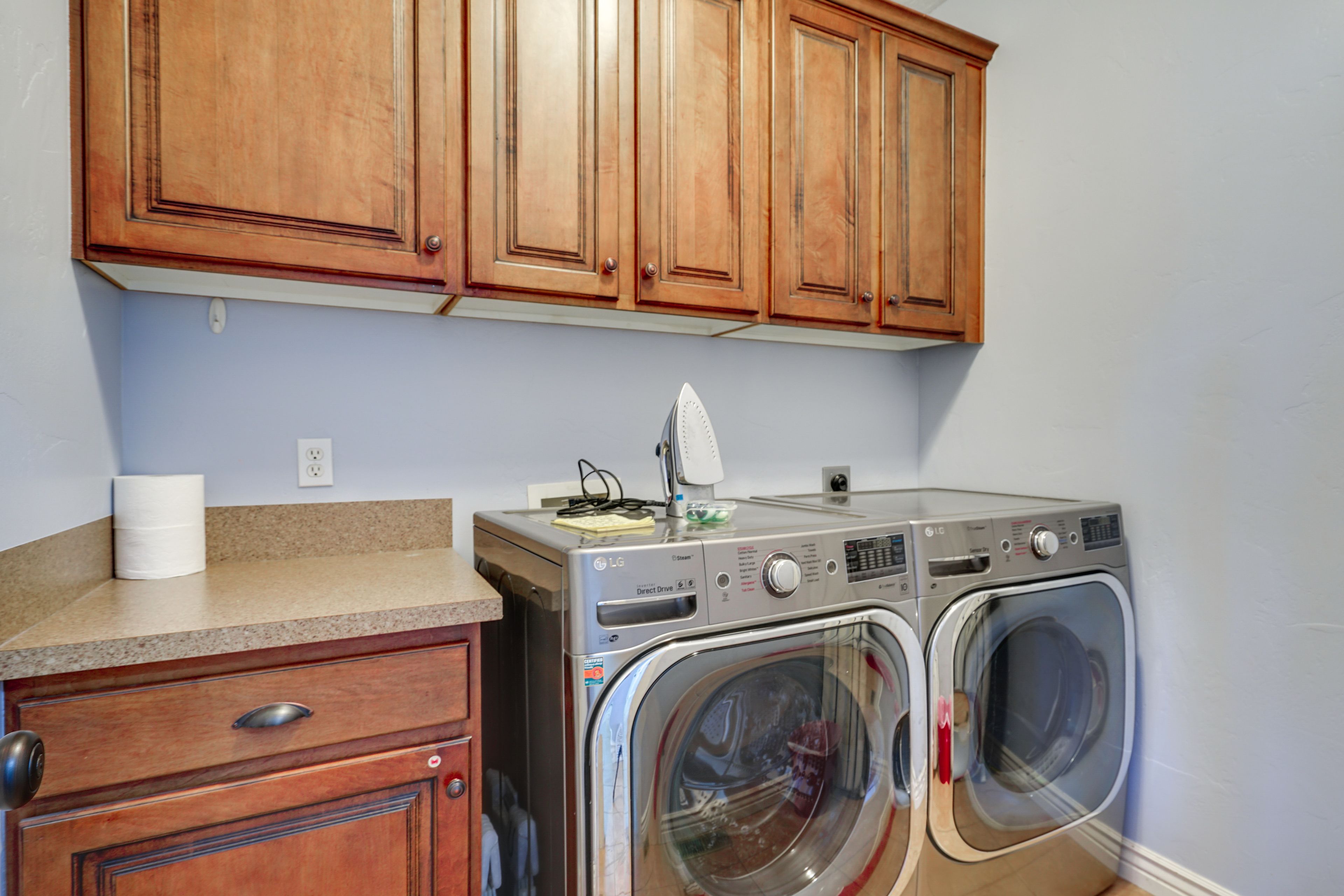 Laundry Room | Washer & Dryer