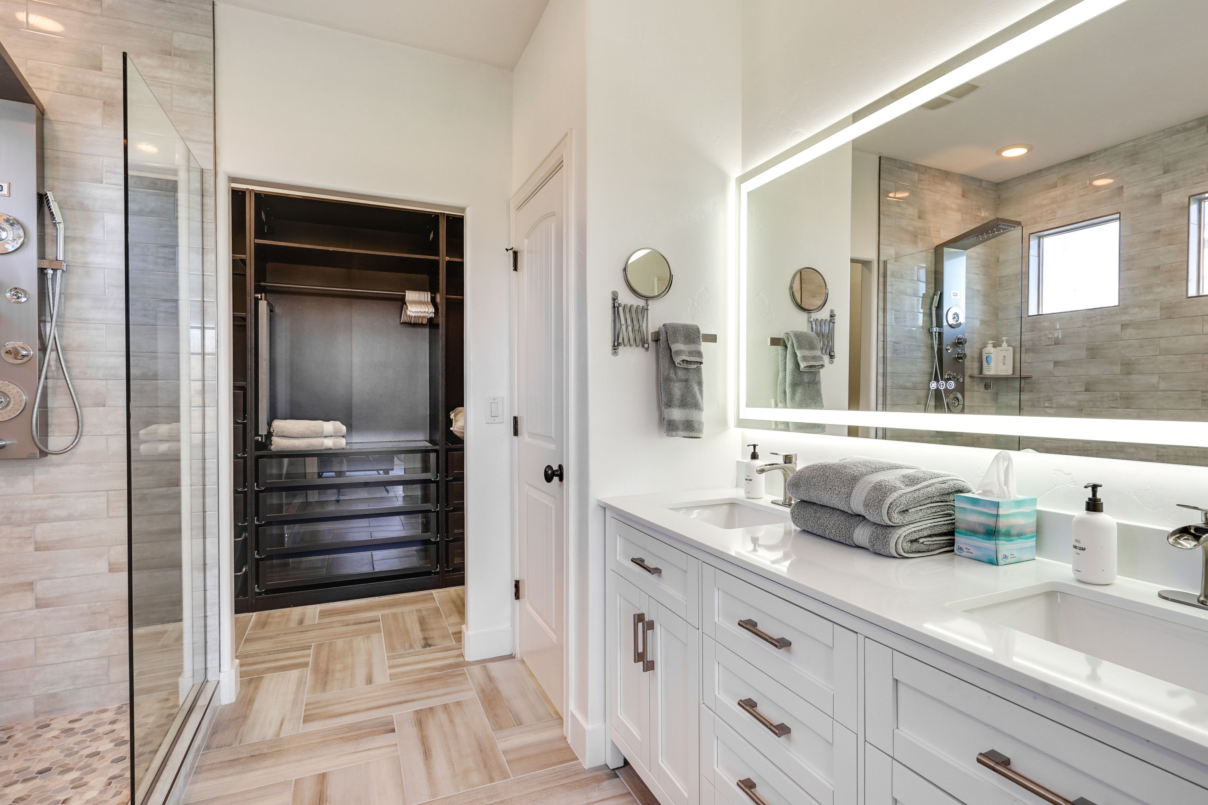 En-Suite Bathroom