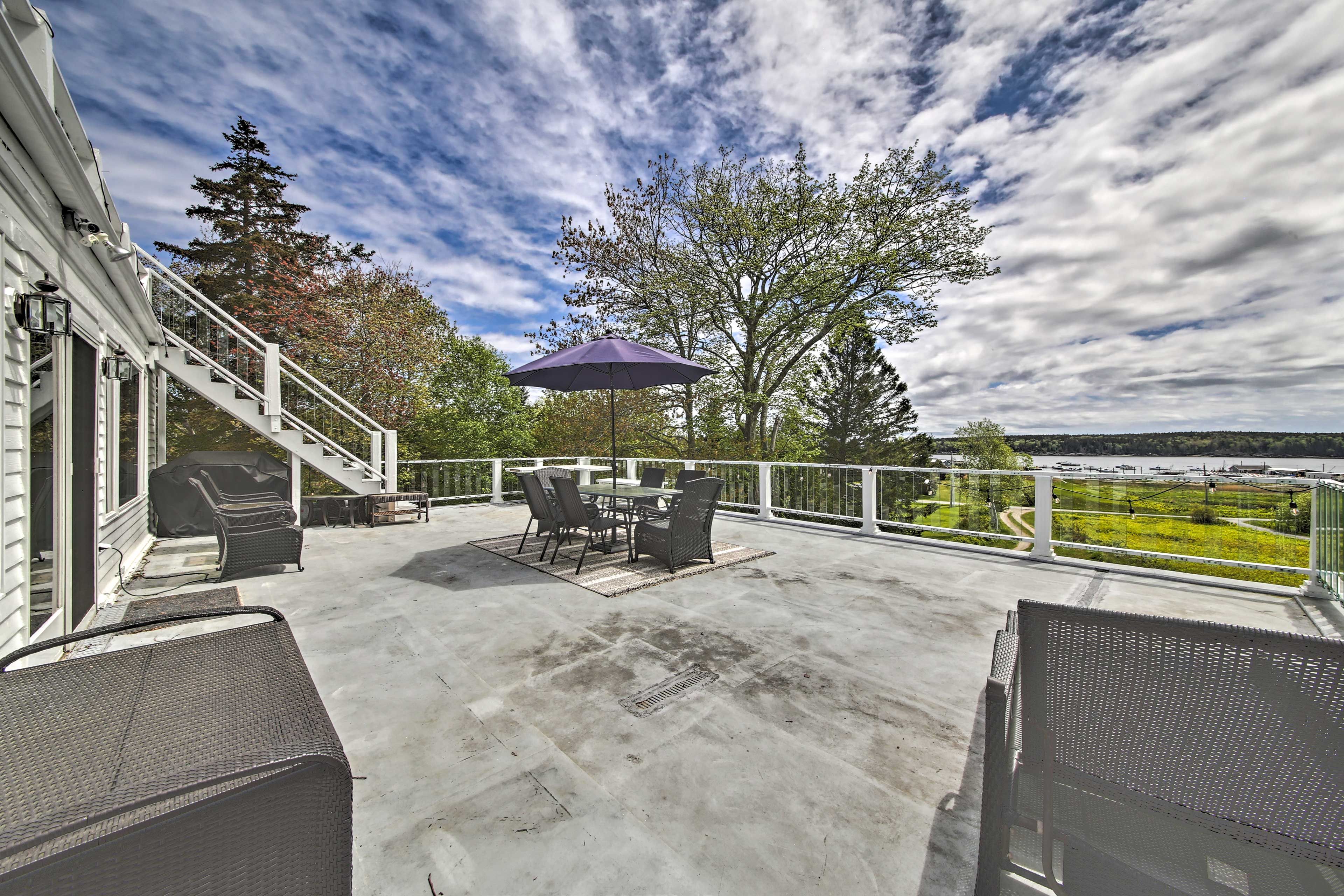 Lower Deck