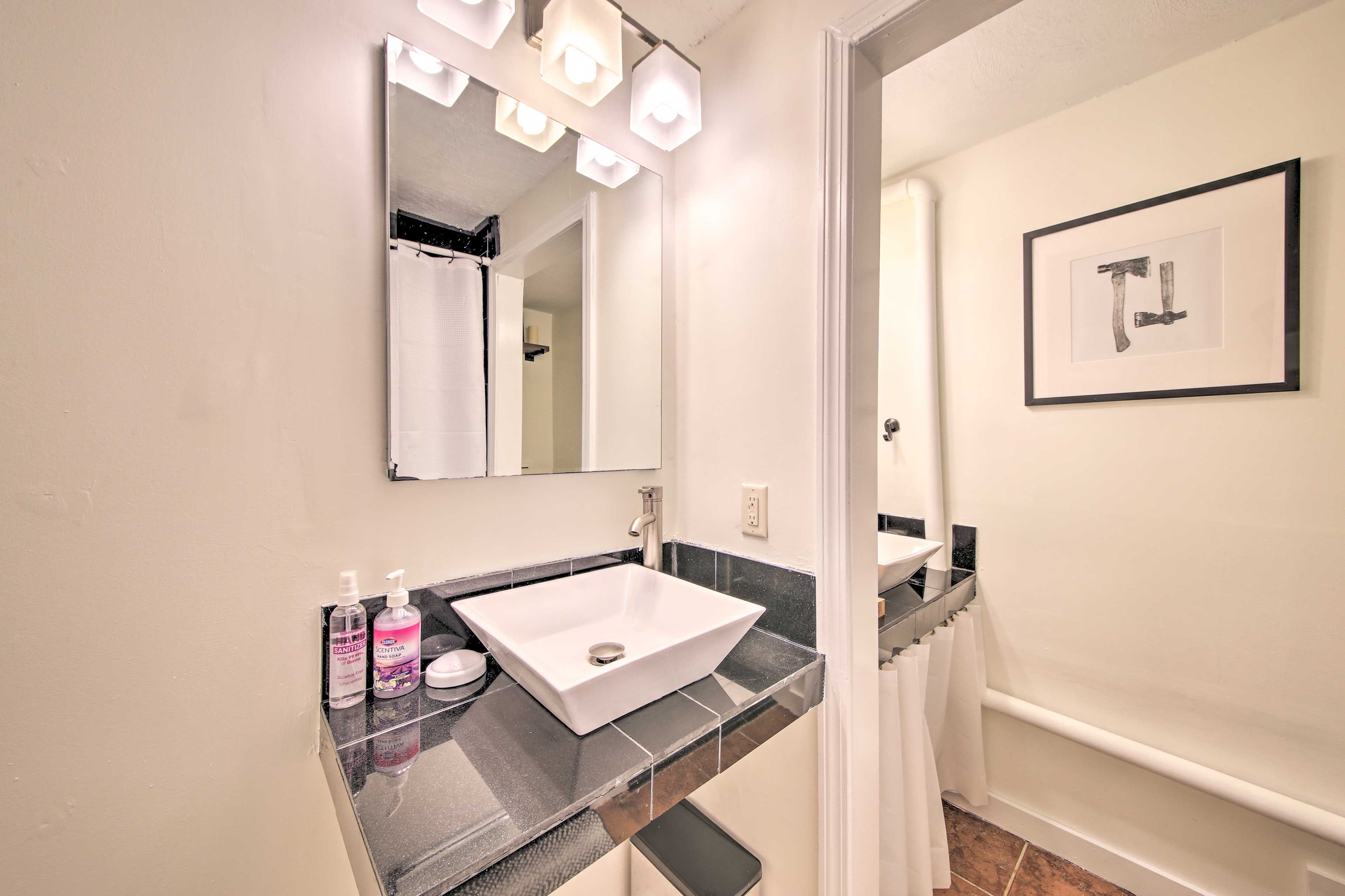 Full Bathroom