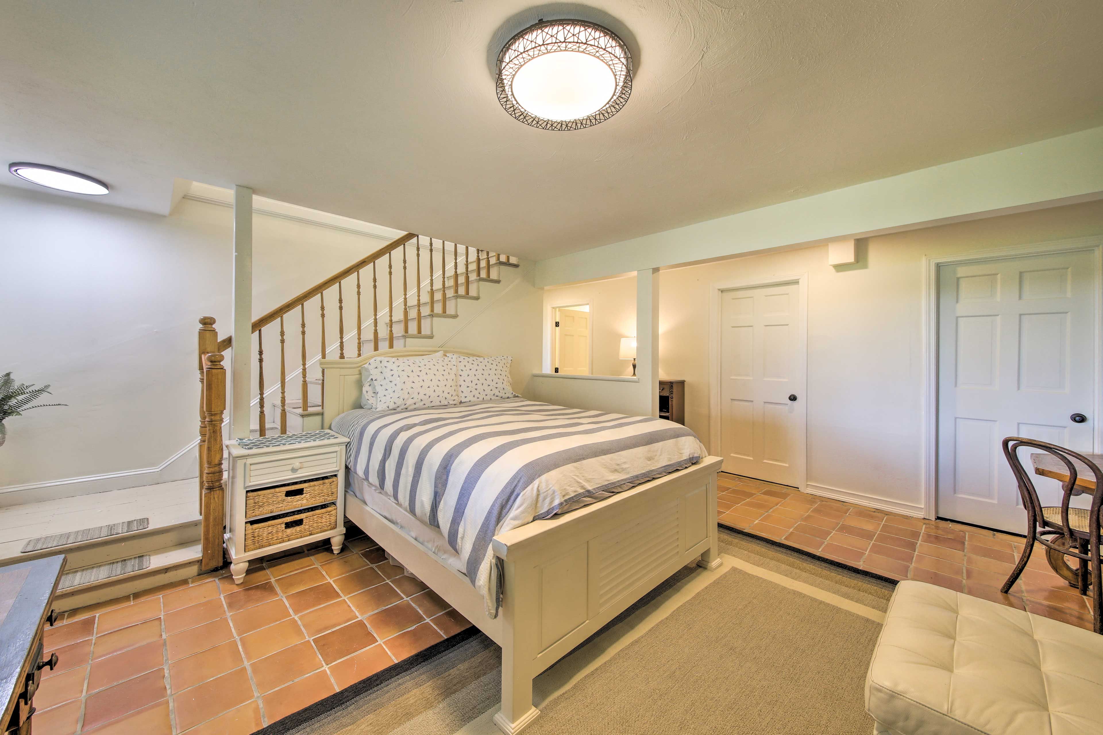 Bedroom 3 | Queen Bed