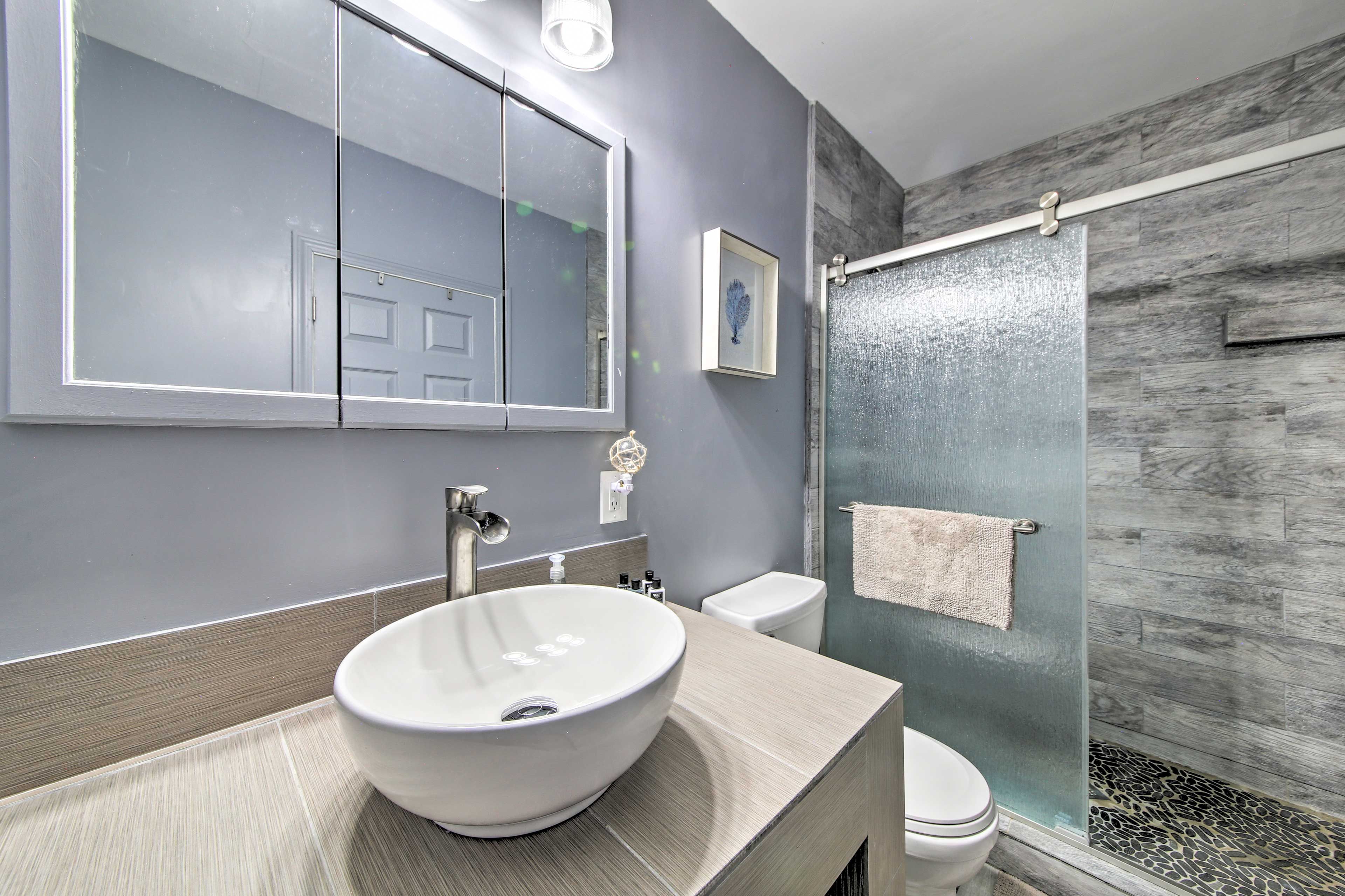 Full Bathroom