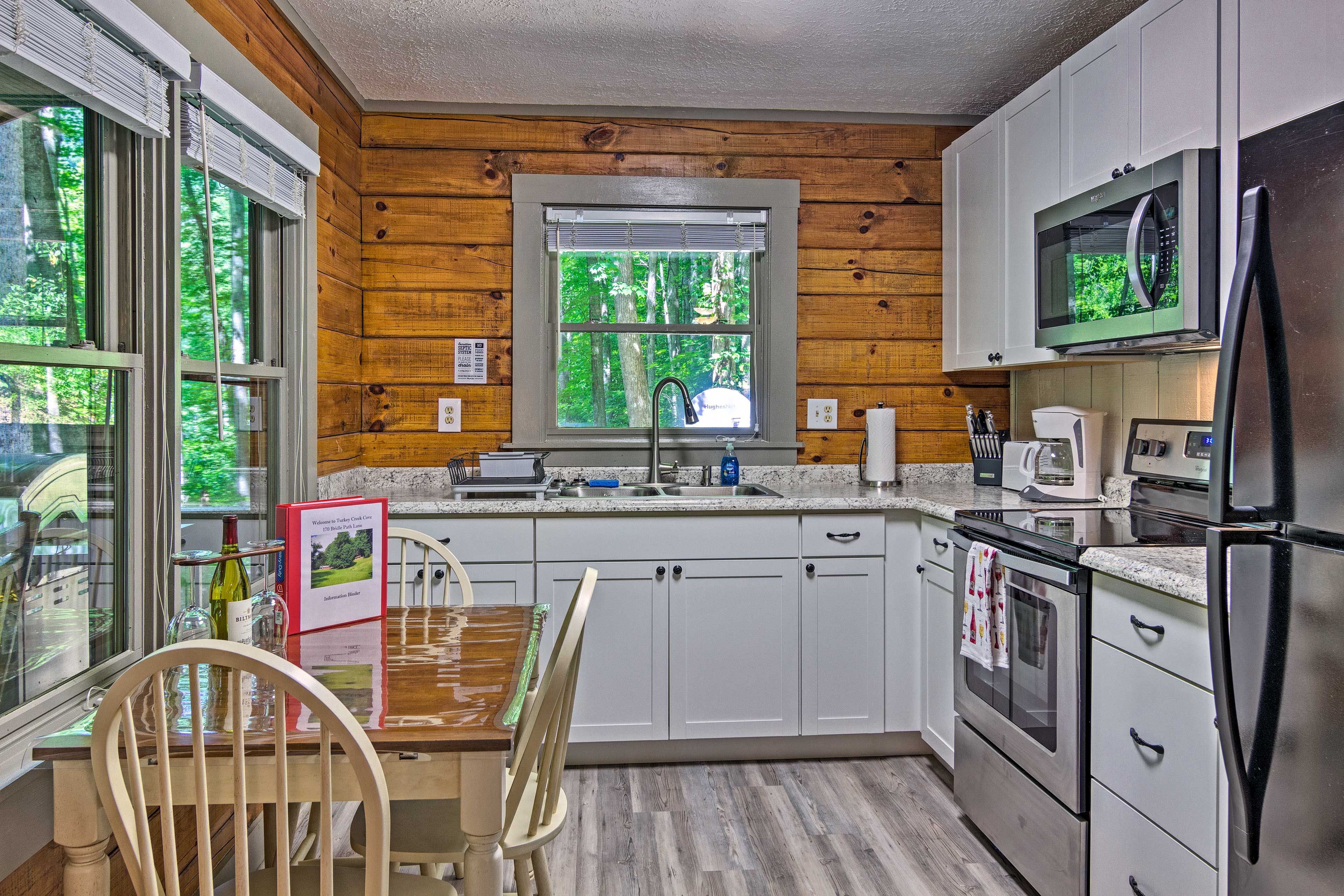 Kitchen | Dishware/Flatware