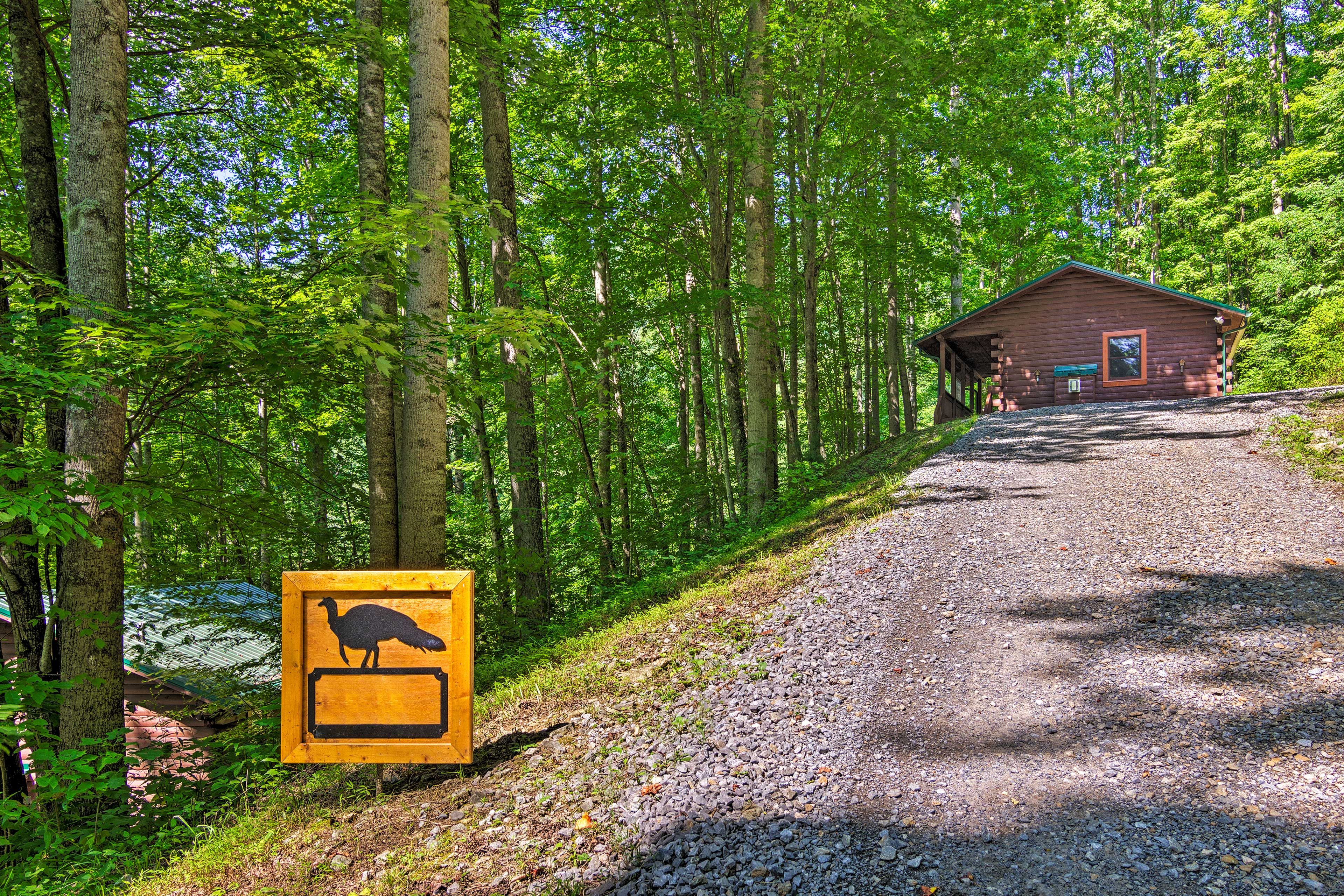 Property Entrance | Hiking Trails On-Site
