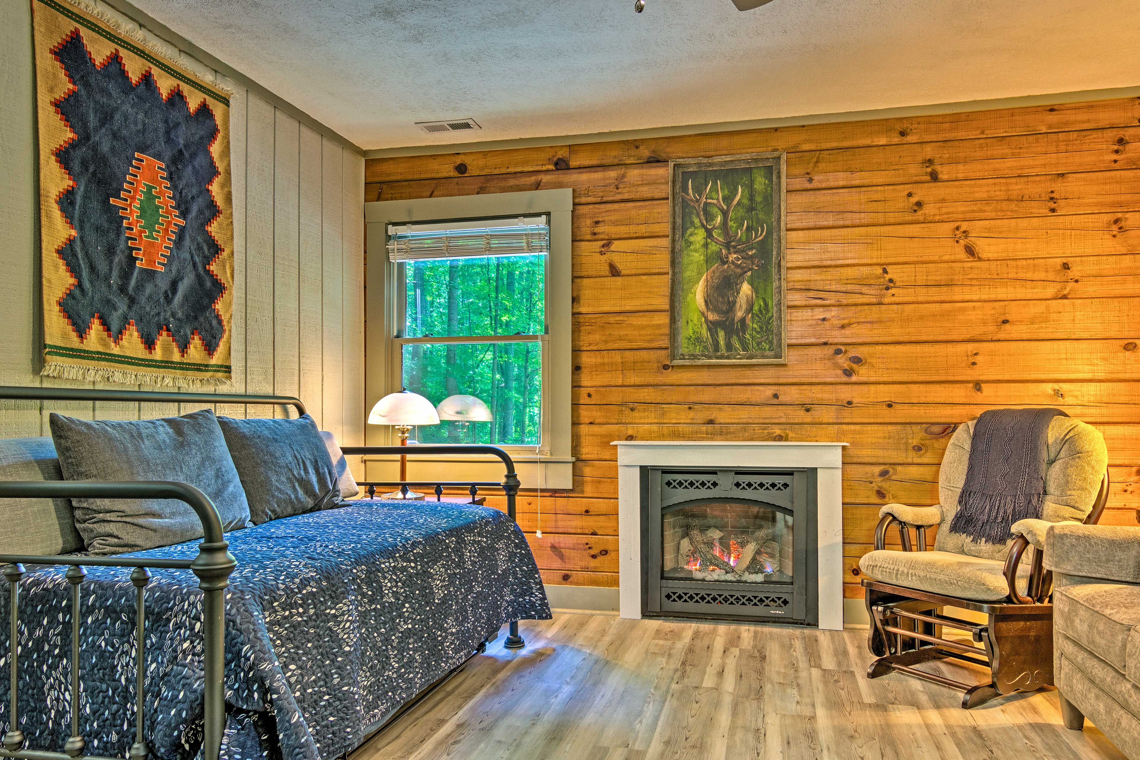Living Room | Single-Story Cabin