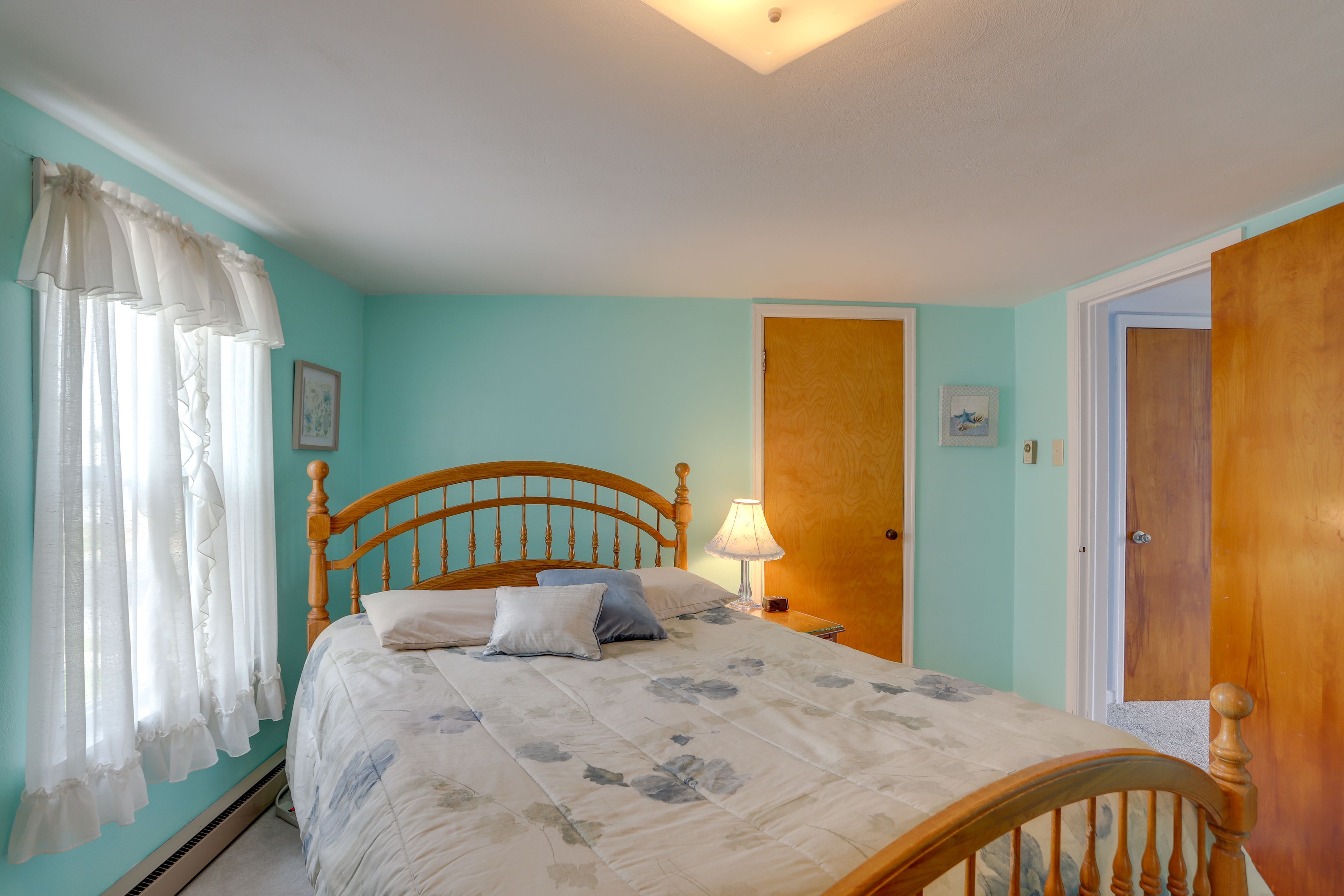 Bedroom 2 | Queen Bed