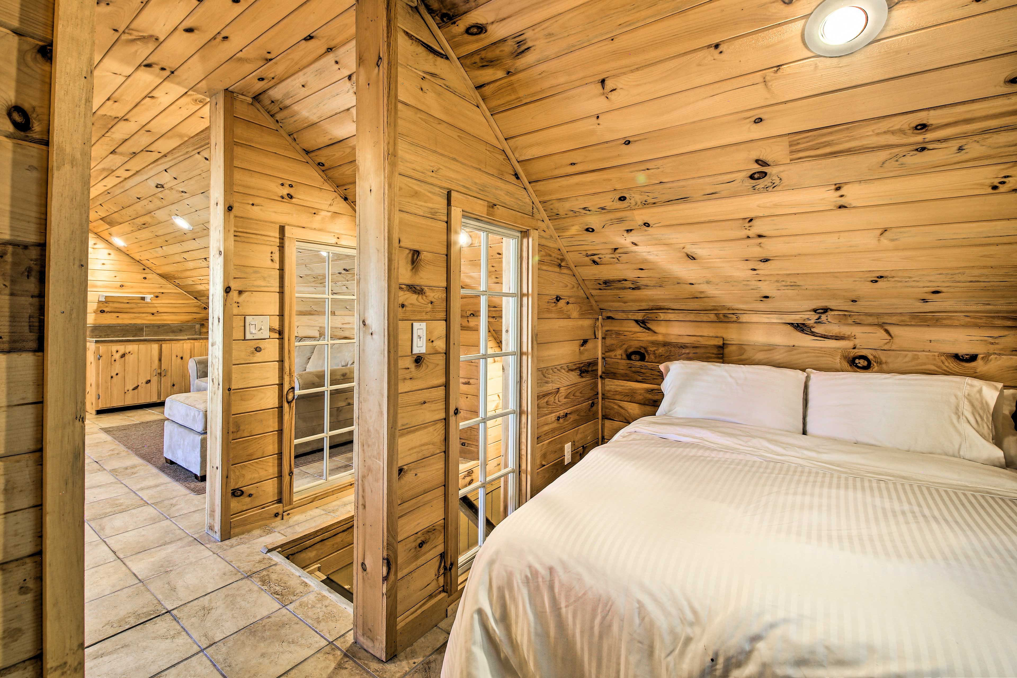Studio Interior | Linens Provided