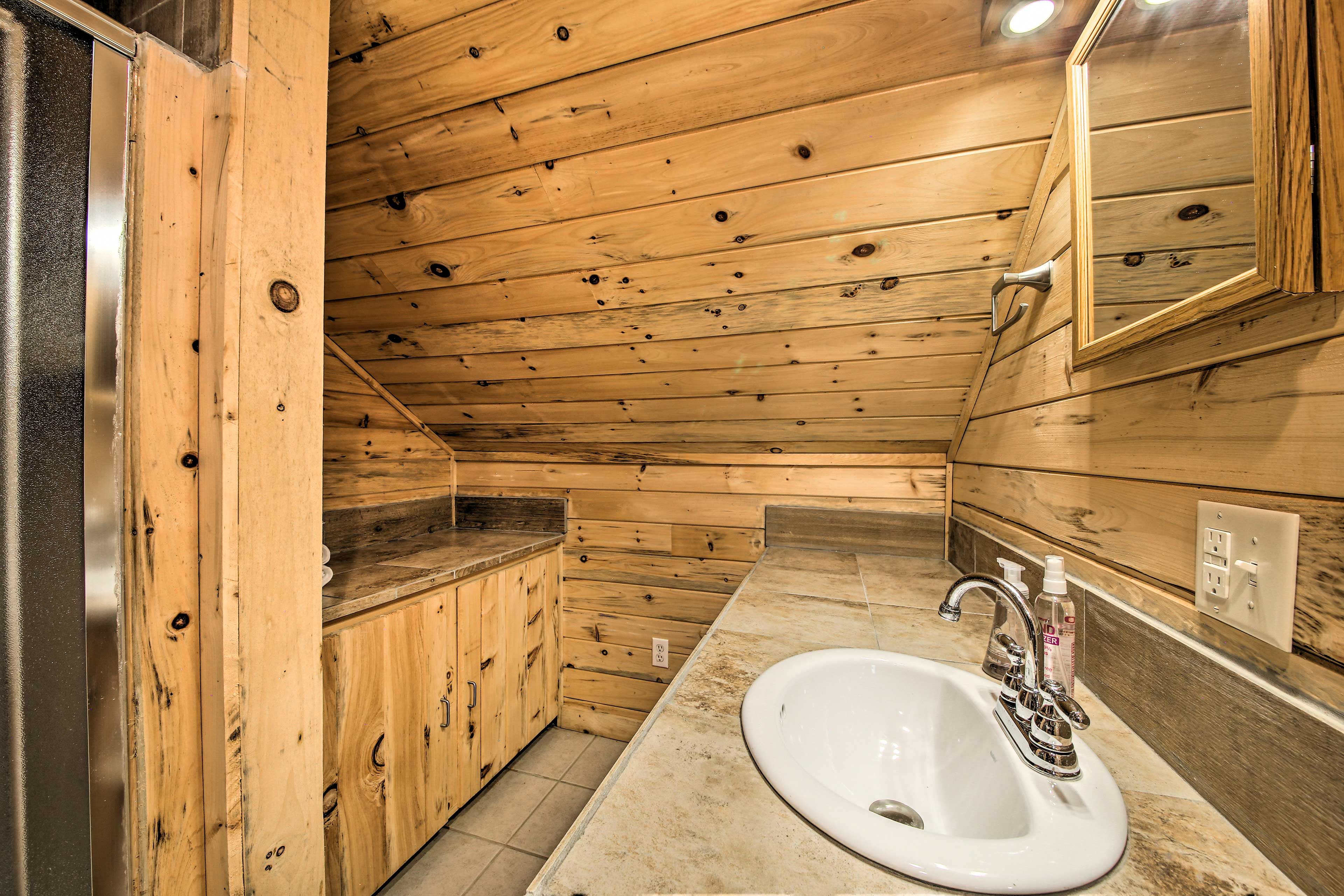 Full Bathroom