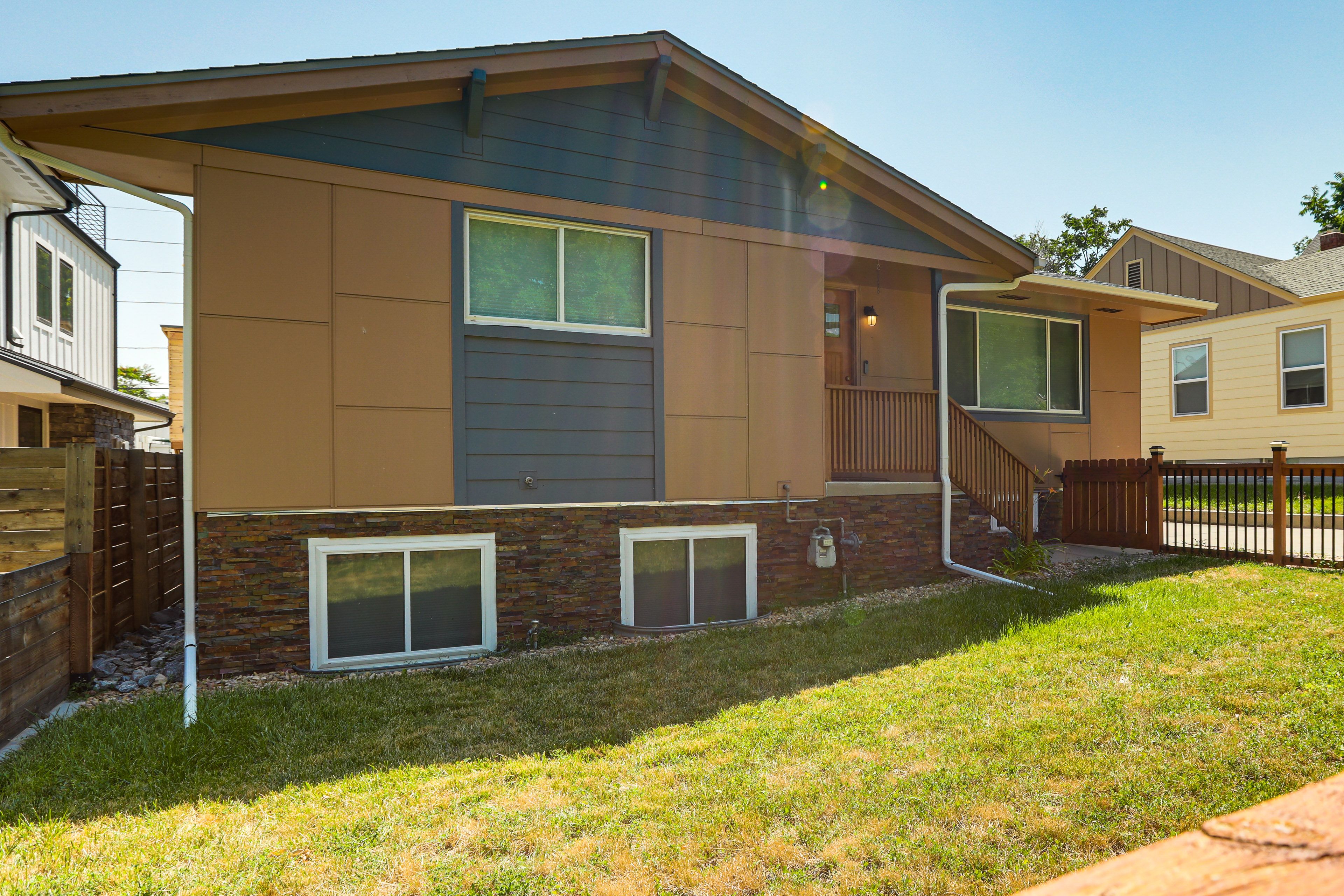 Front Exterior | Fenced Yard