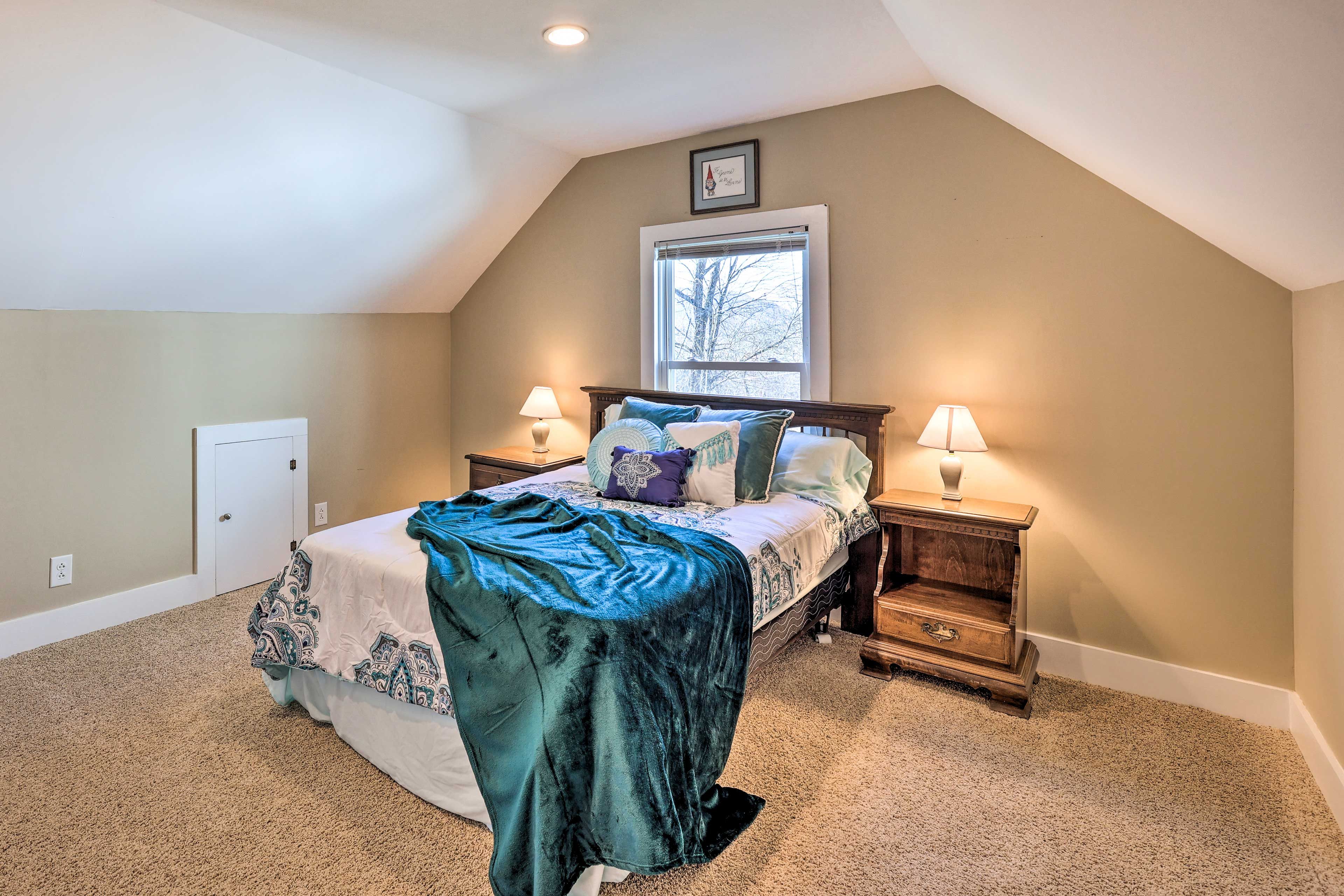 Bedroom 2 | Full Bed | 2nd Floor