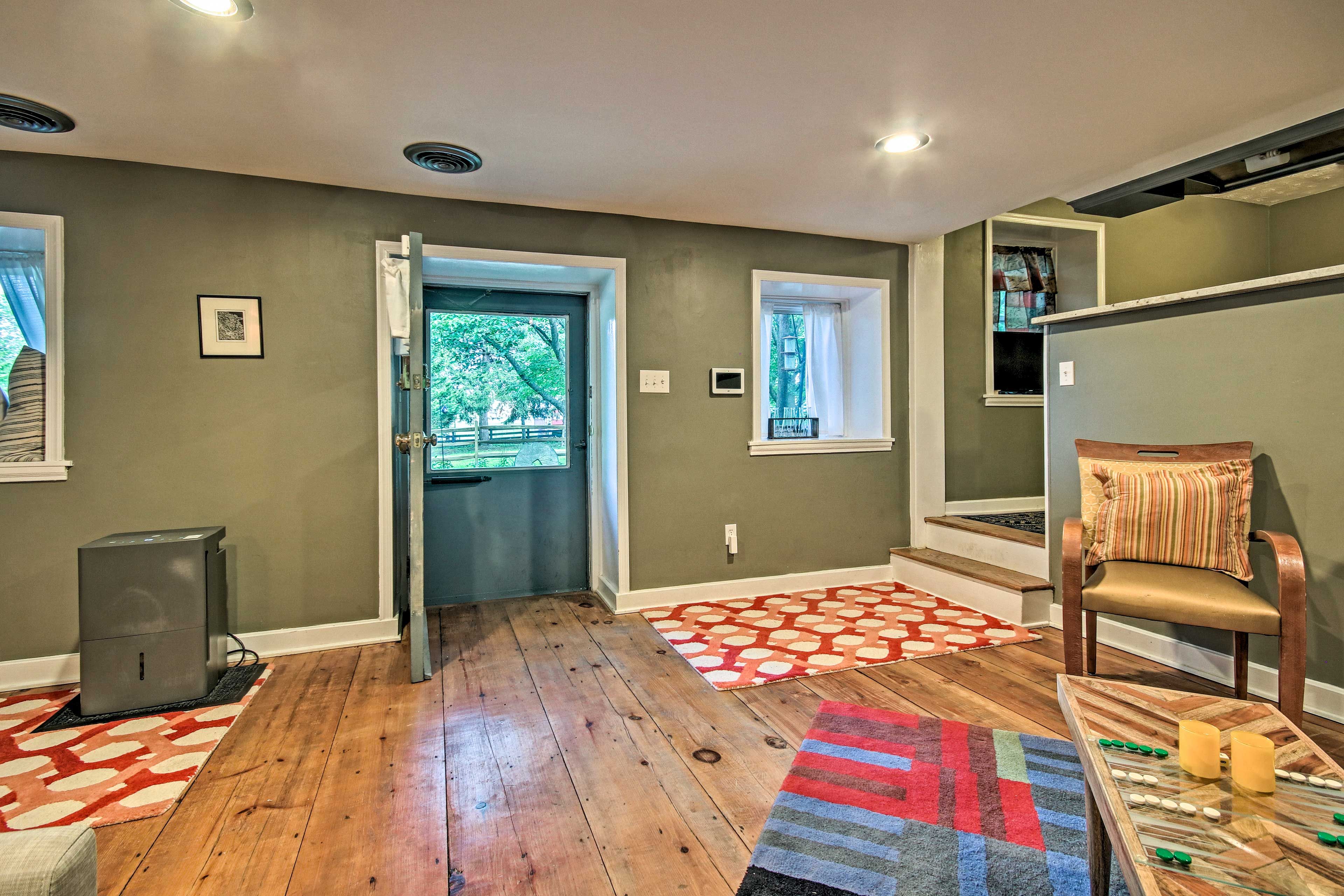 Living Area | Keyless Entry