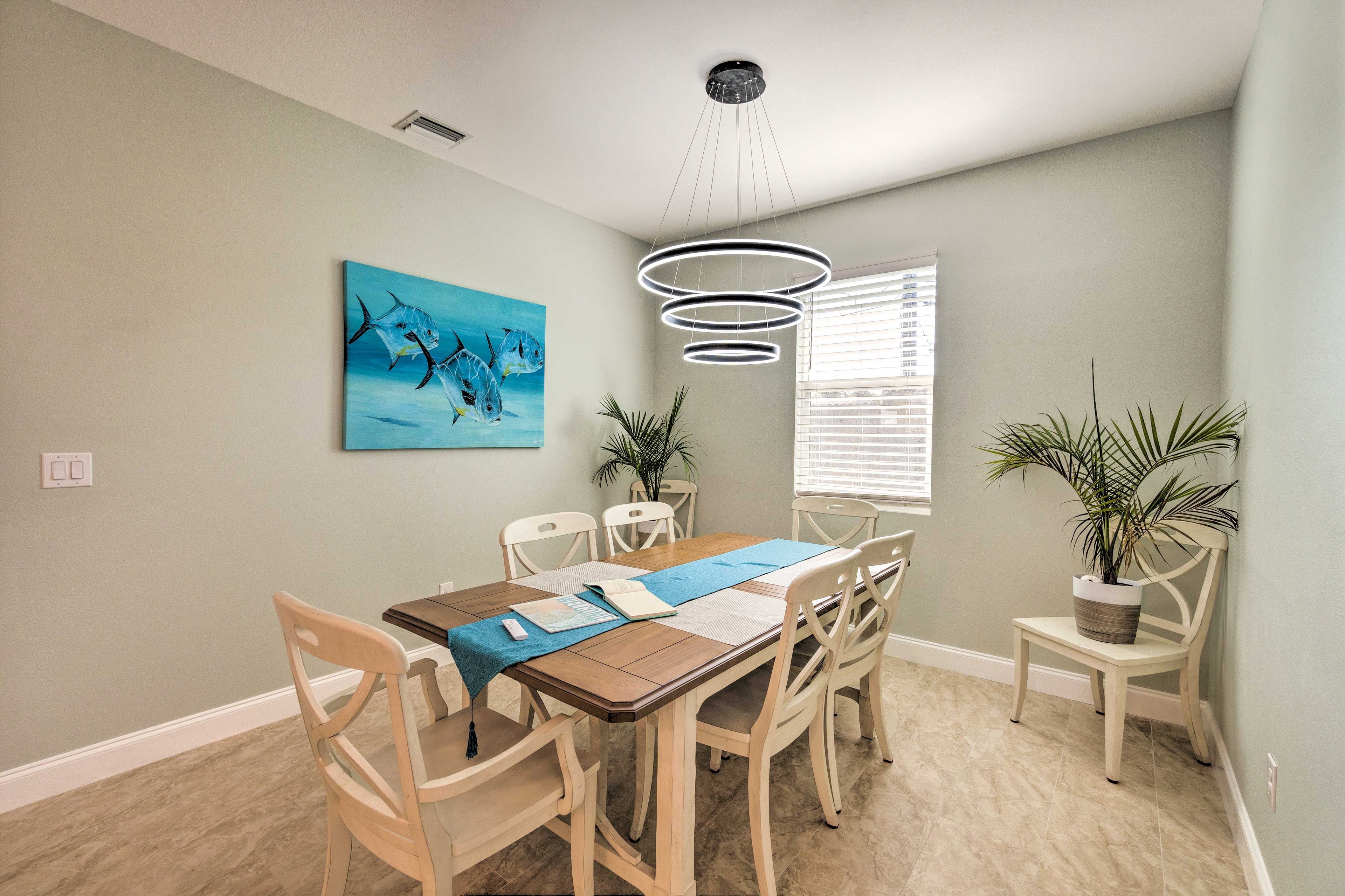 Dining Area | Dishware & Flatware