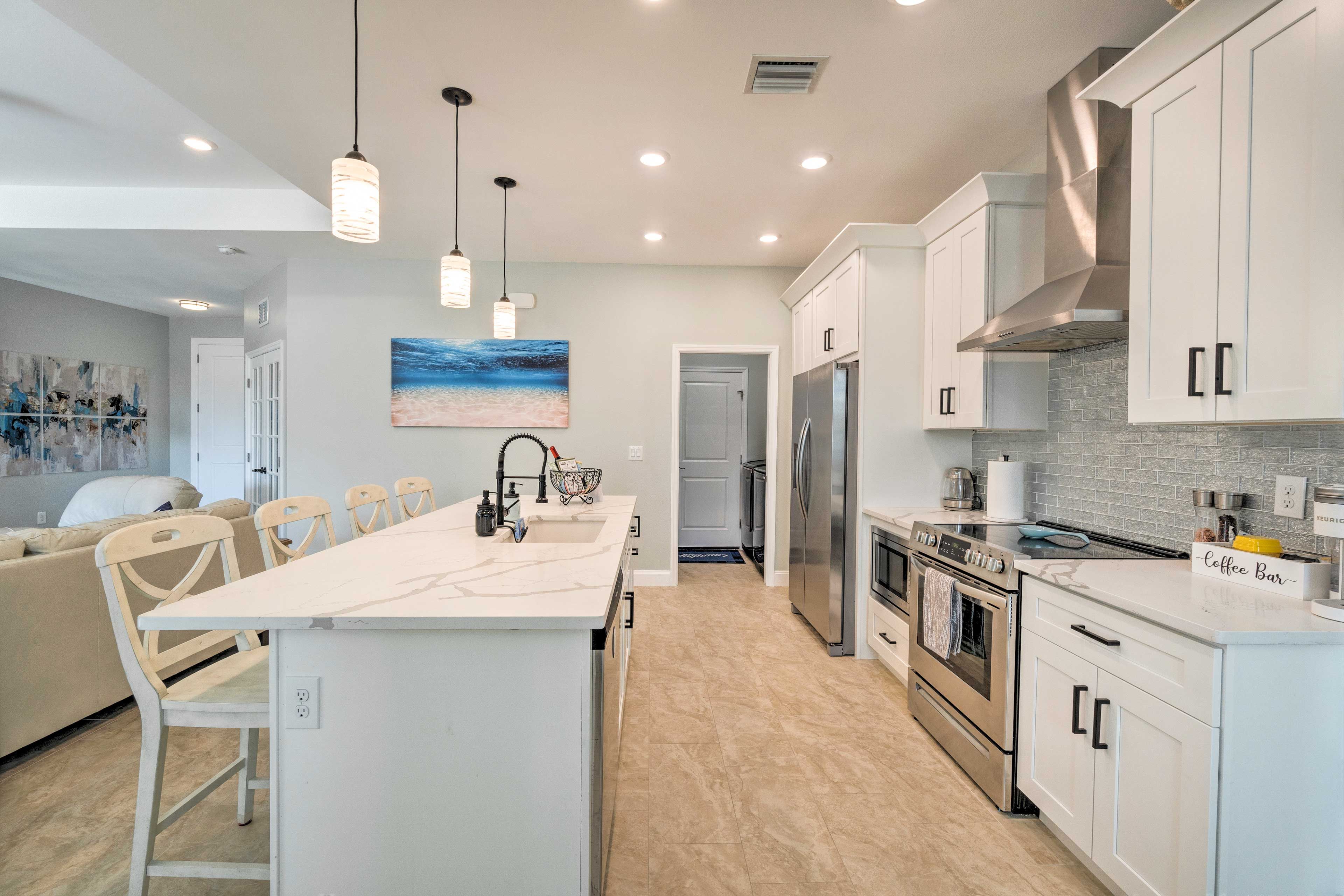 Kitchen | Toaster | Spices | Snacks