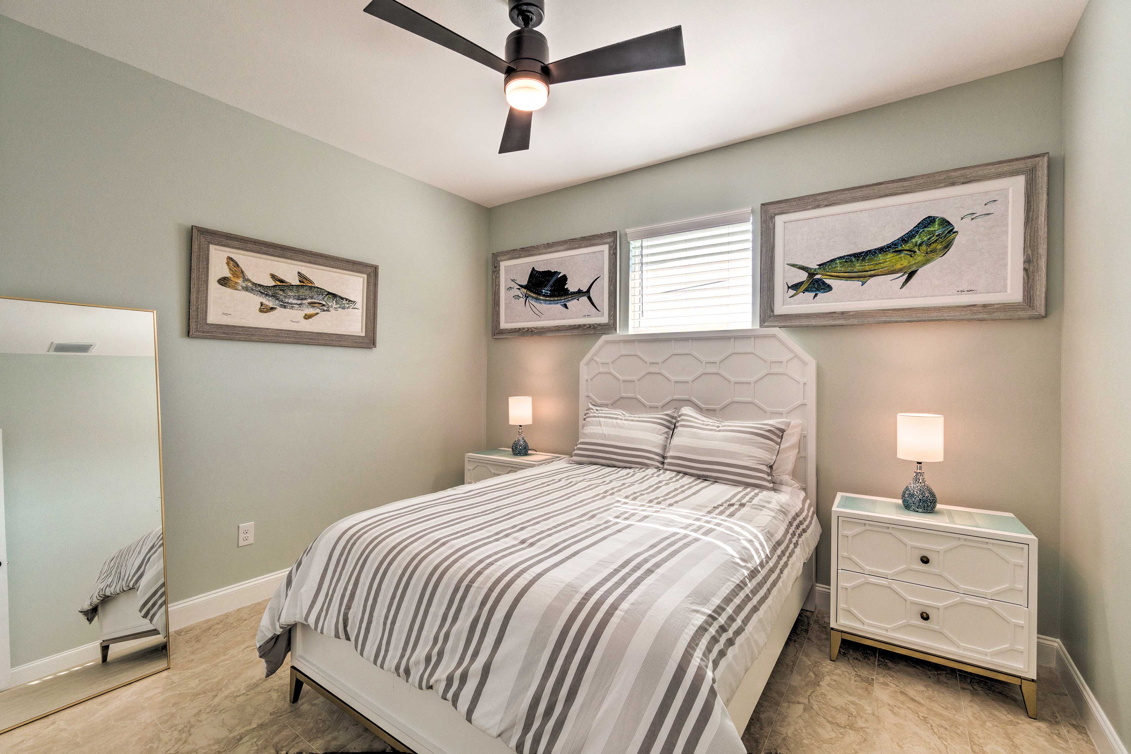 Bedroom 3 | Queen Bed | Rollaway Bed