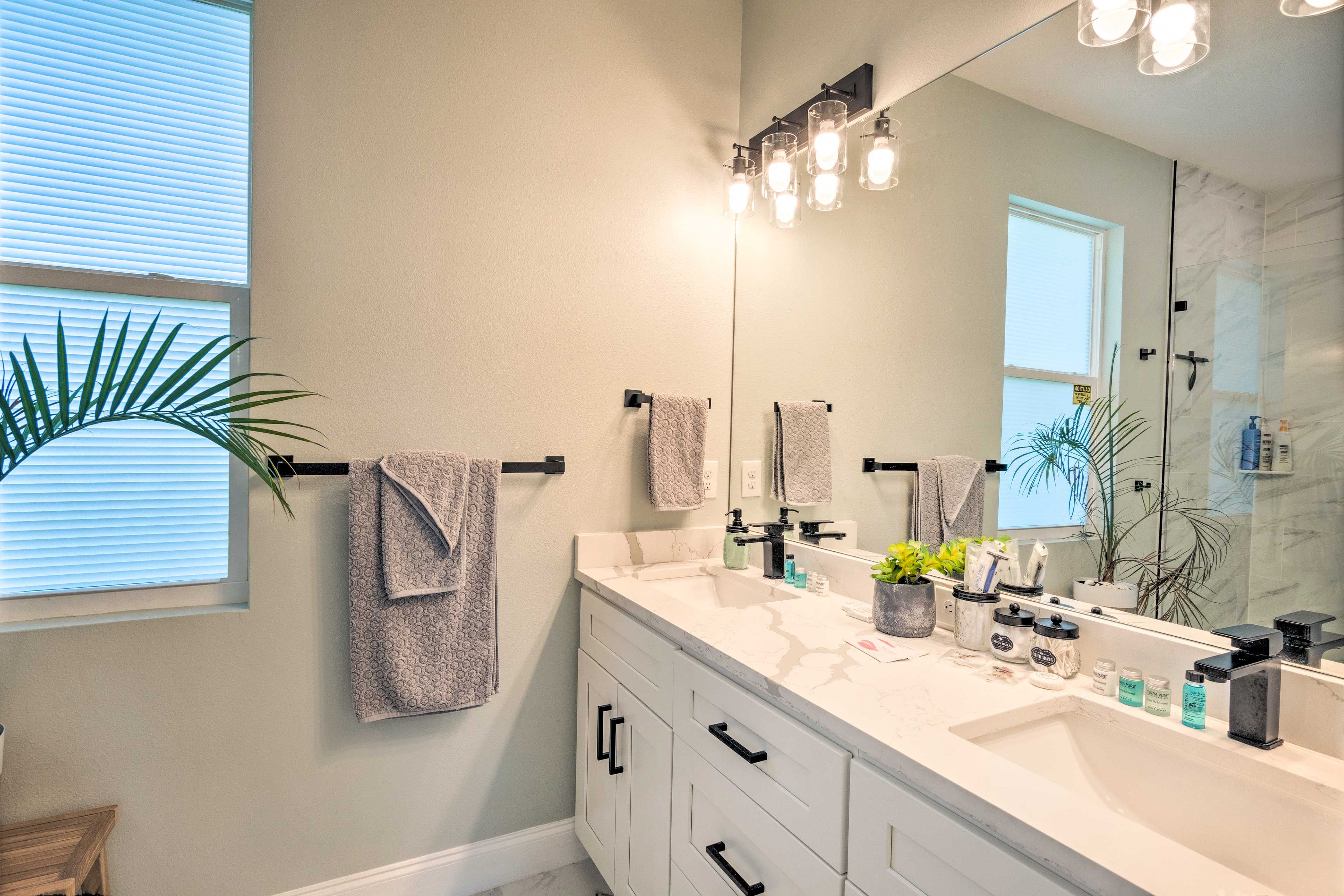 En-Suite Bathroom | Hair Dryer | Complimentary Toiletries
