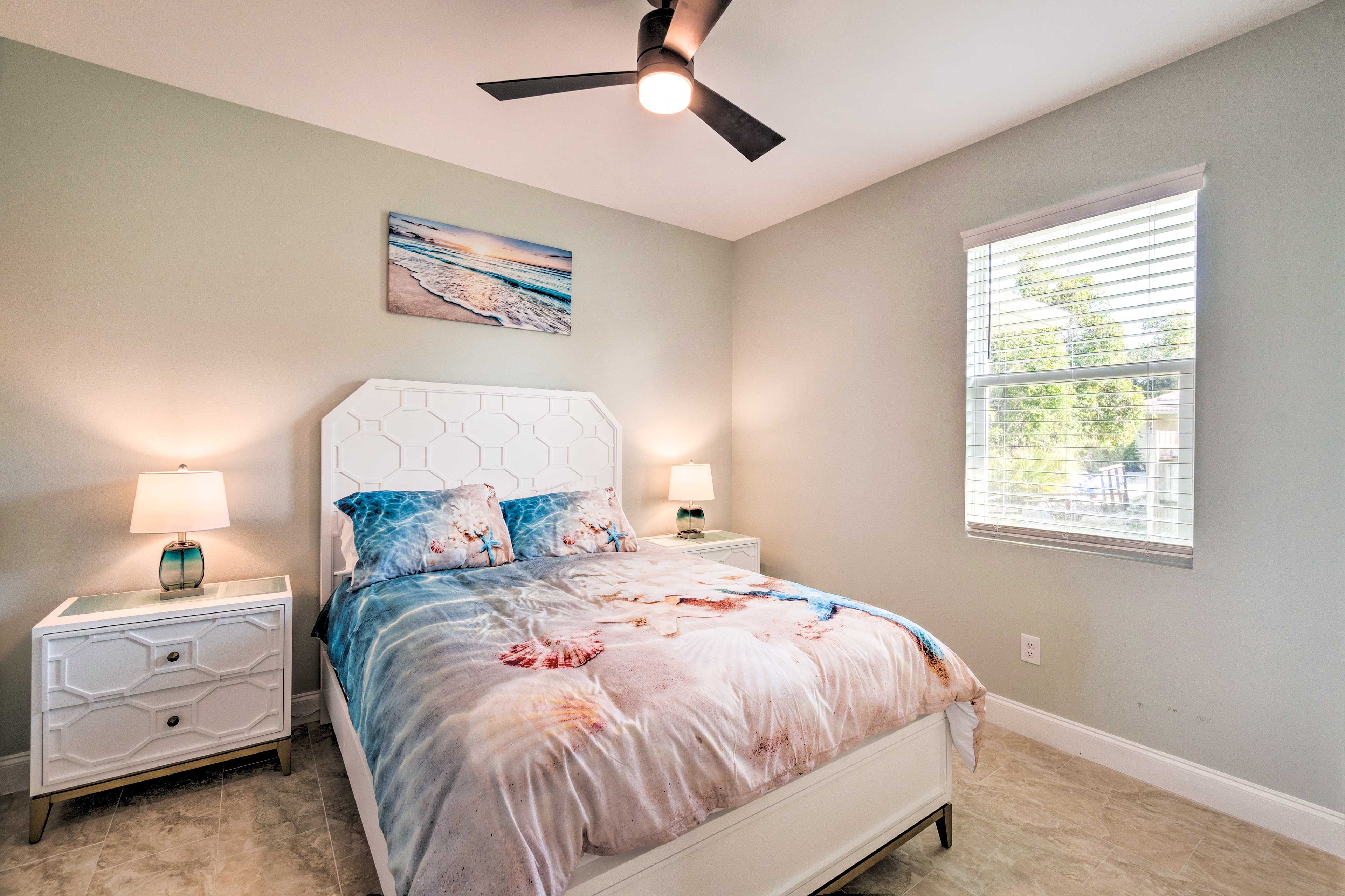 Bedroom 2 | Queen Bed