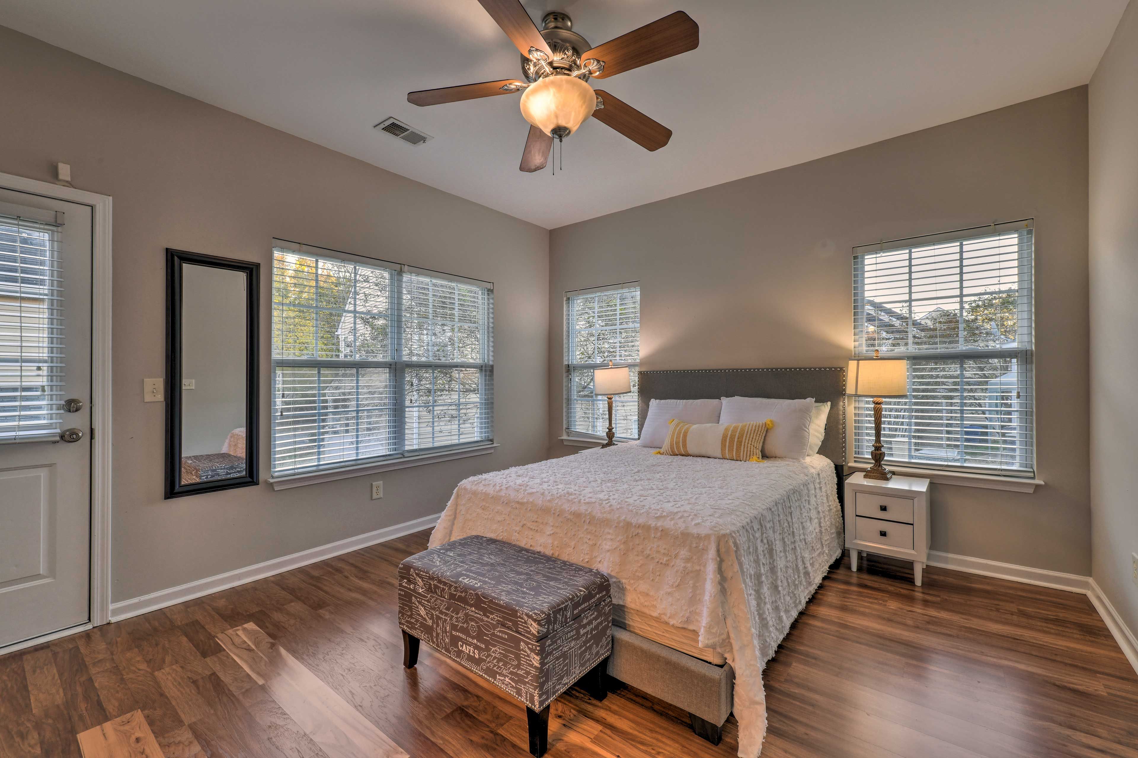 Bedroom 1 | Queen Bed | Linens & Towels Provided