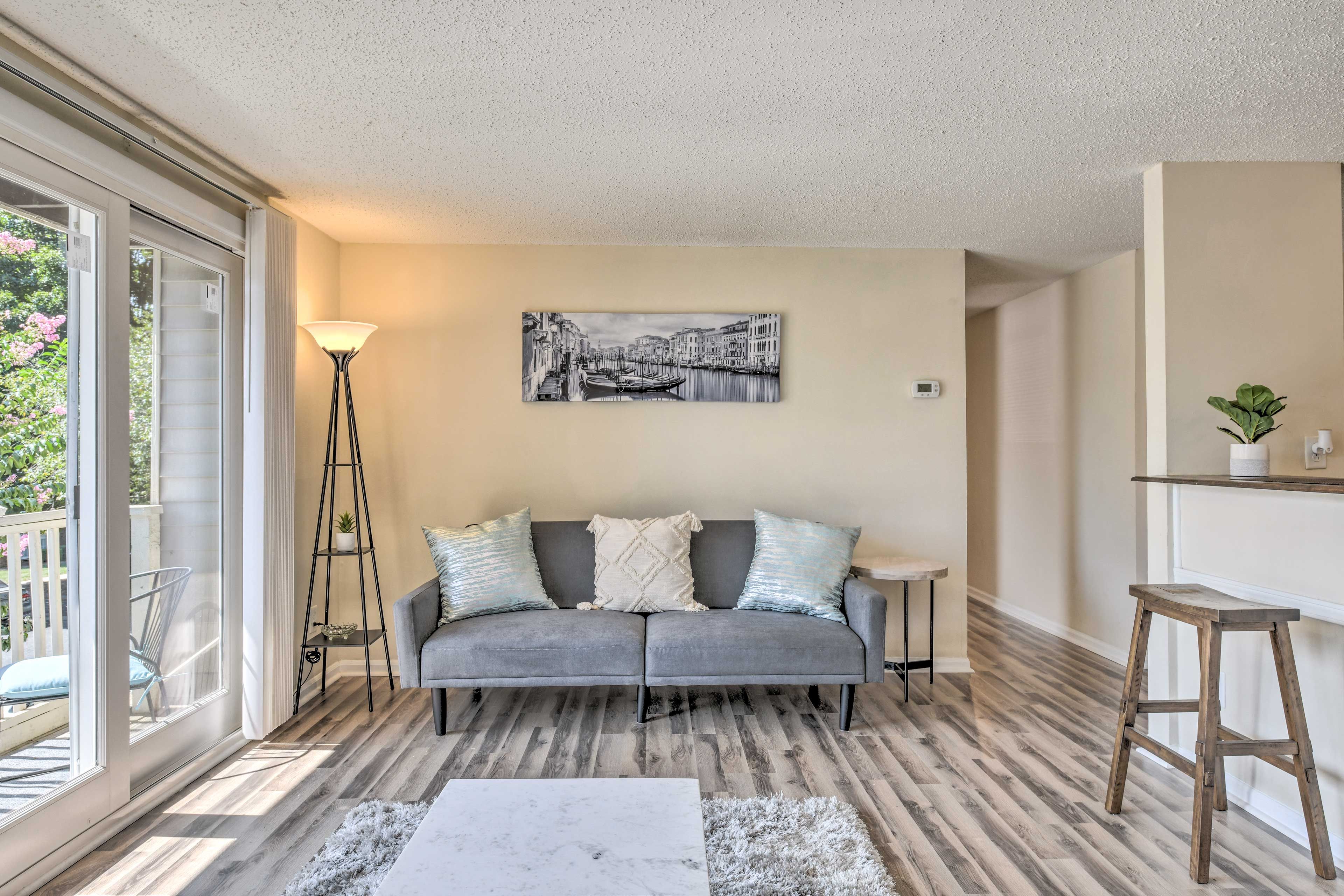 Living Room | Smart TV