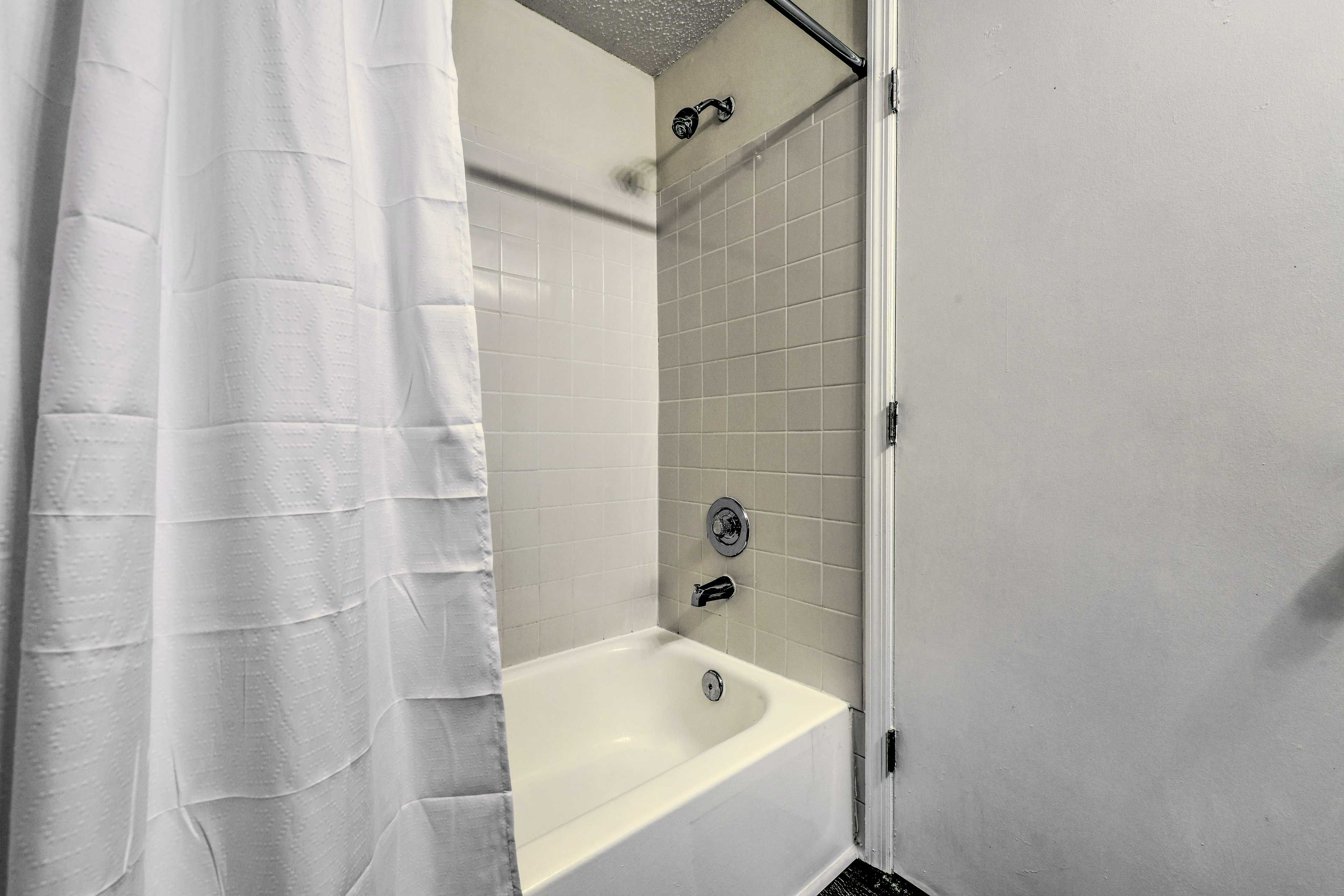 Full Bathroom | Hair Dryer