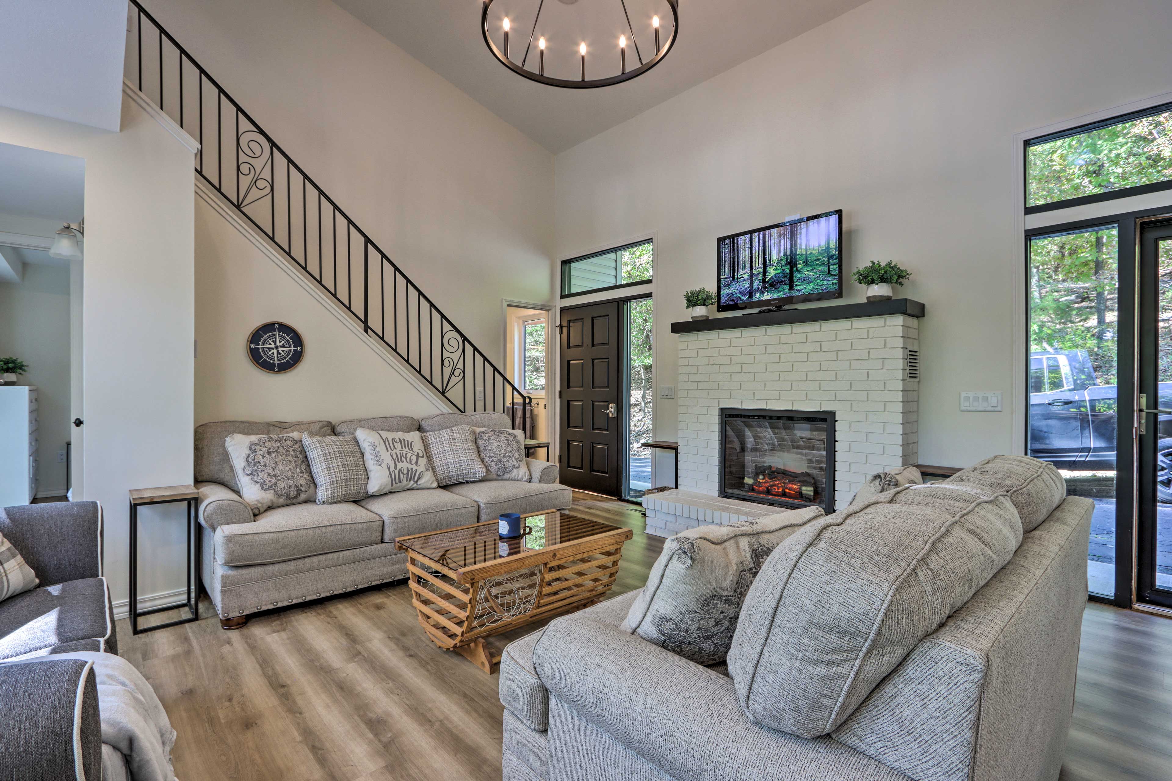 Living Room | Central A/C & Heating | Humidifier