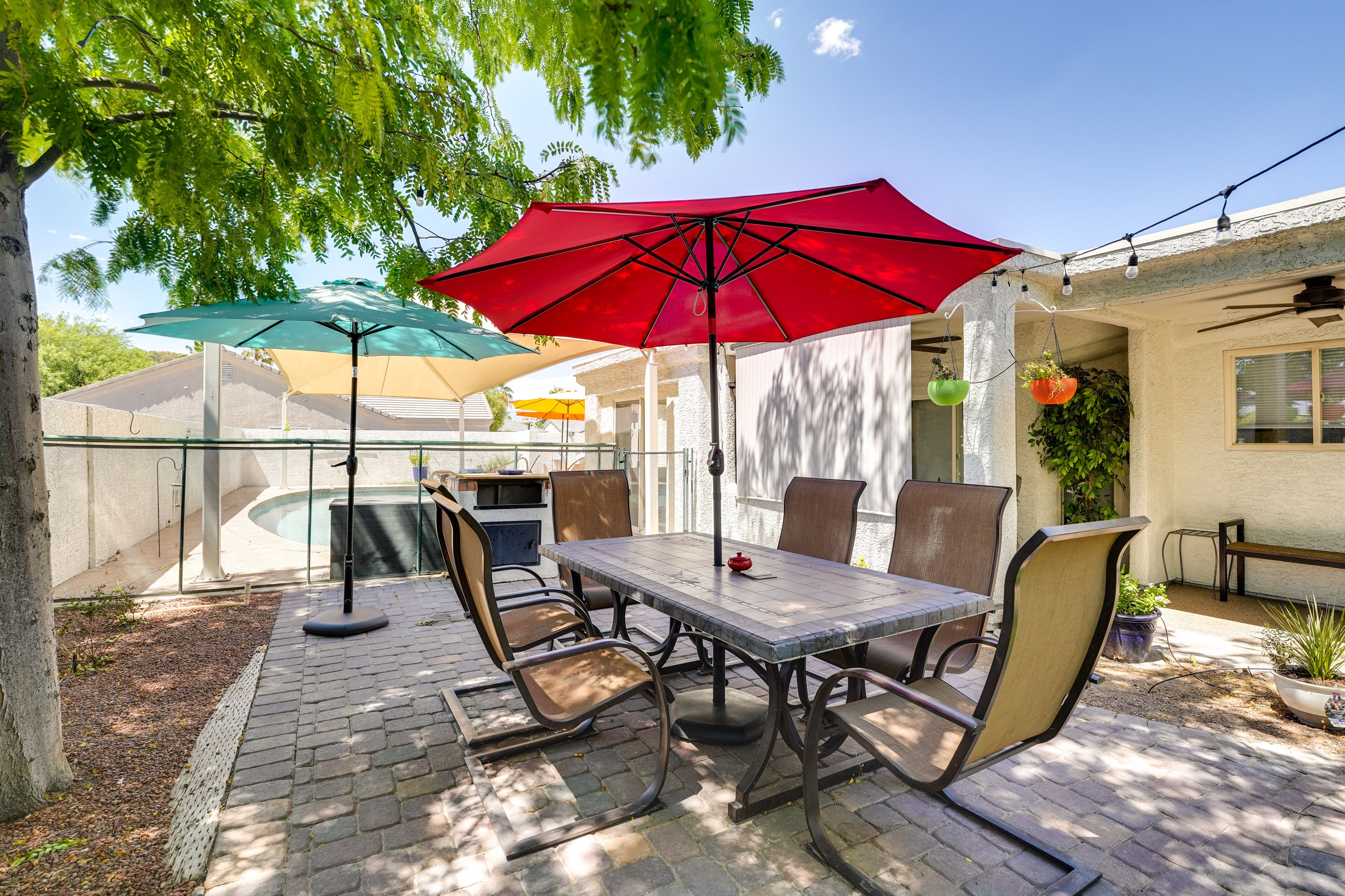 Shared Patio | Dining Area