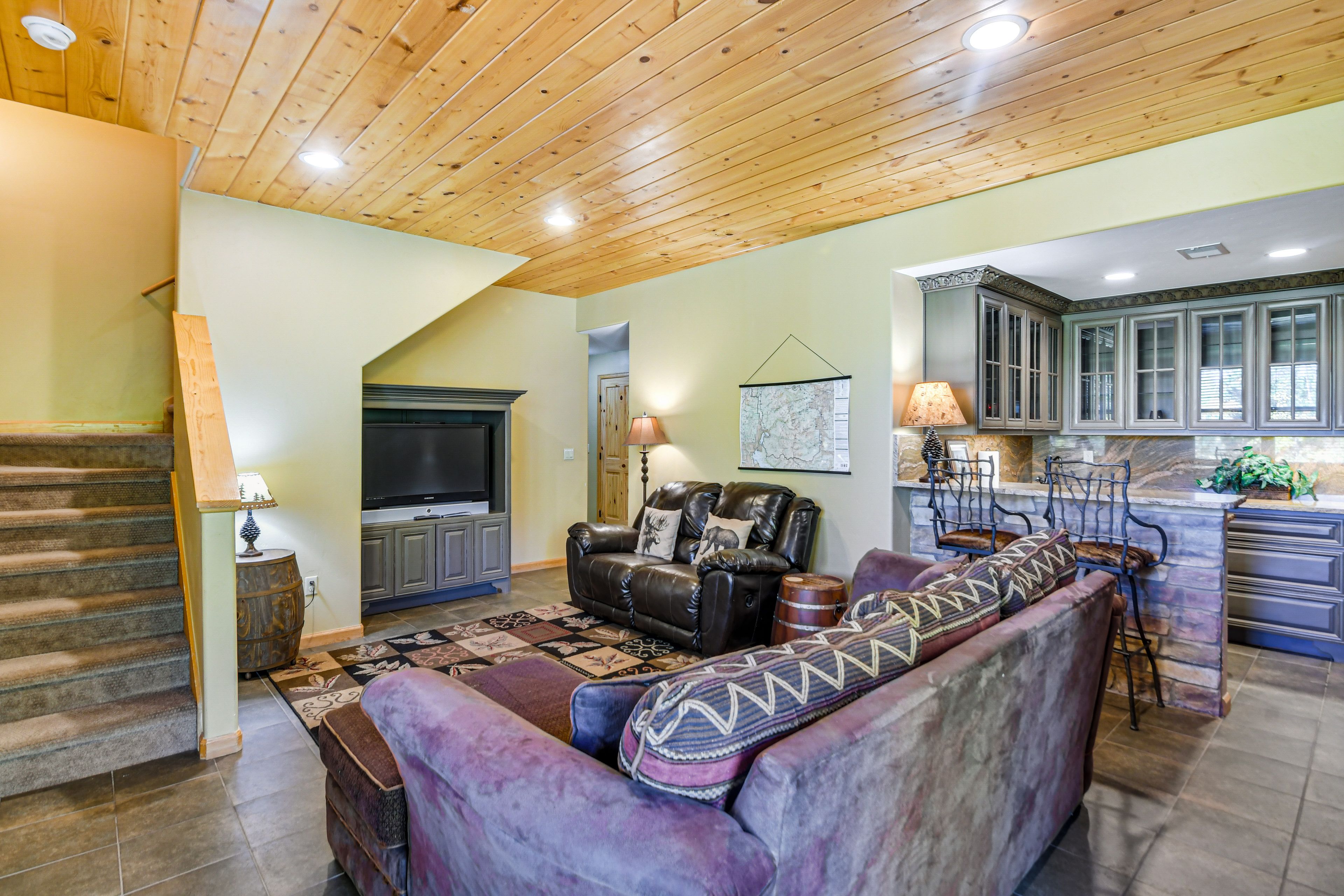 Family Room | Wet Bar | Lower Level