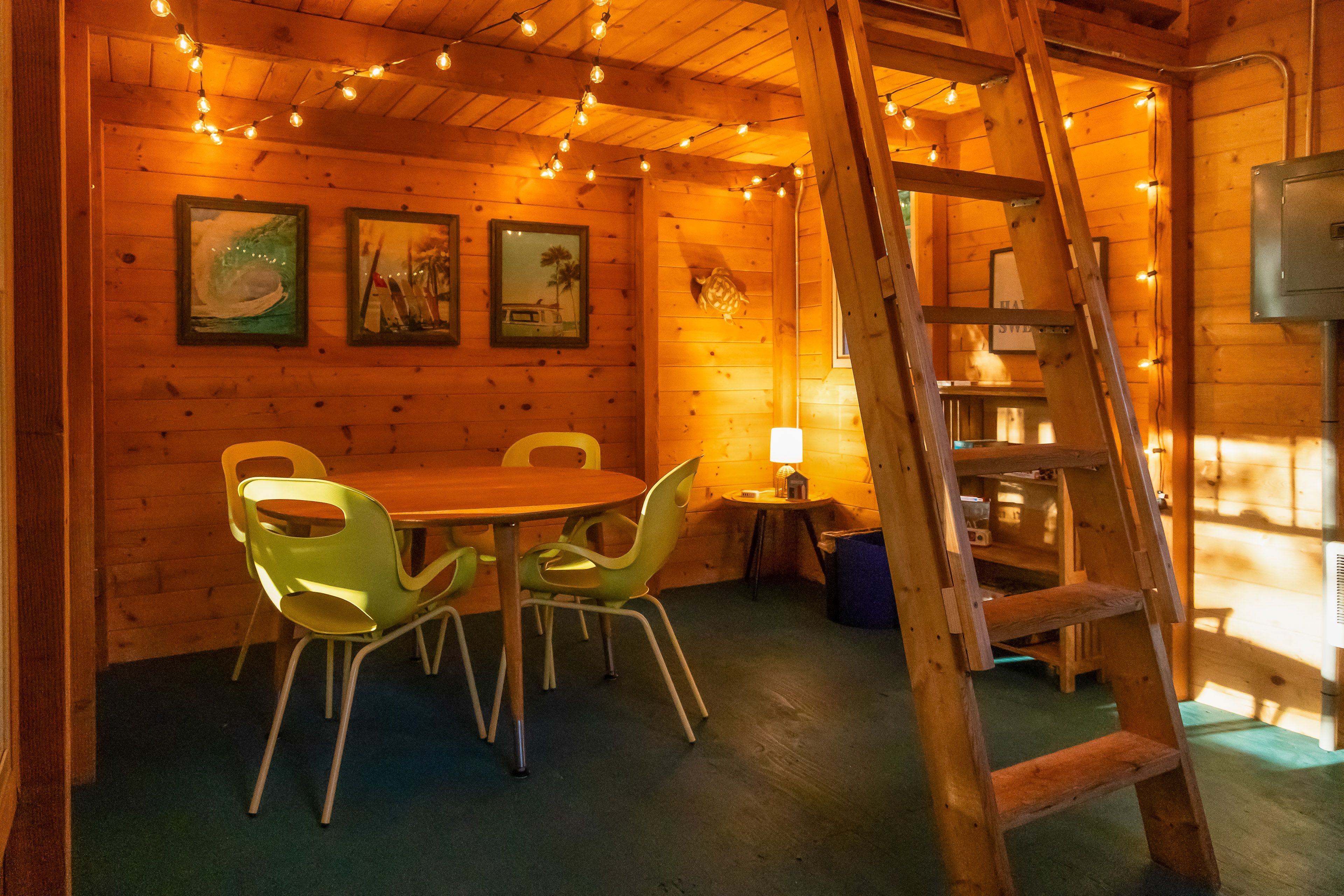 The Surfshack | Detached Game Room w/ Board Games & Playstation