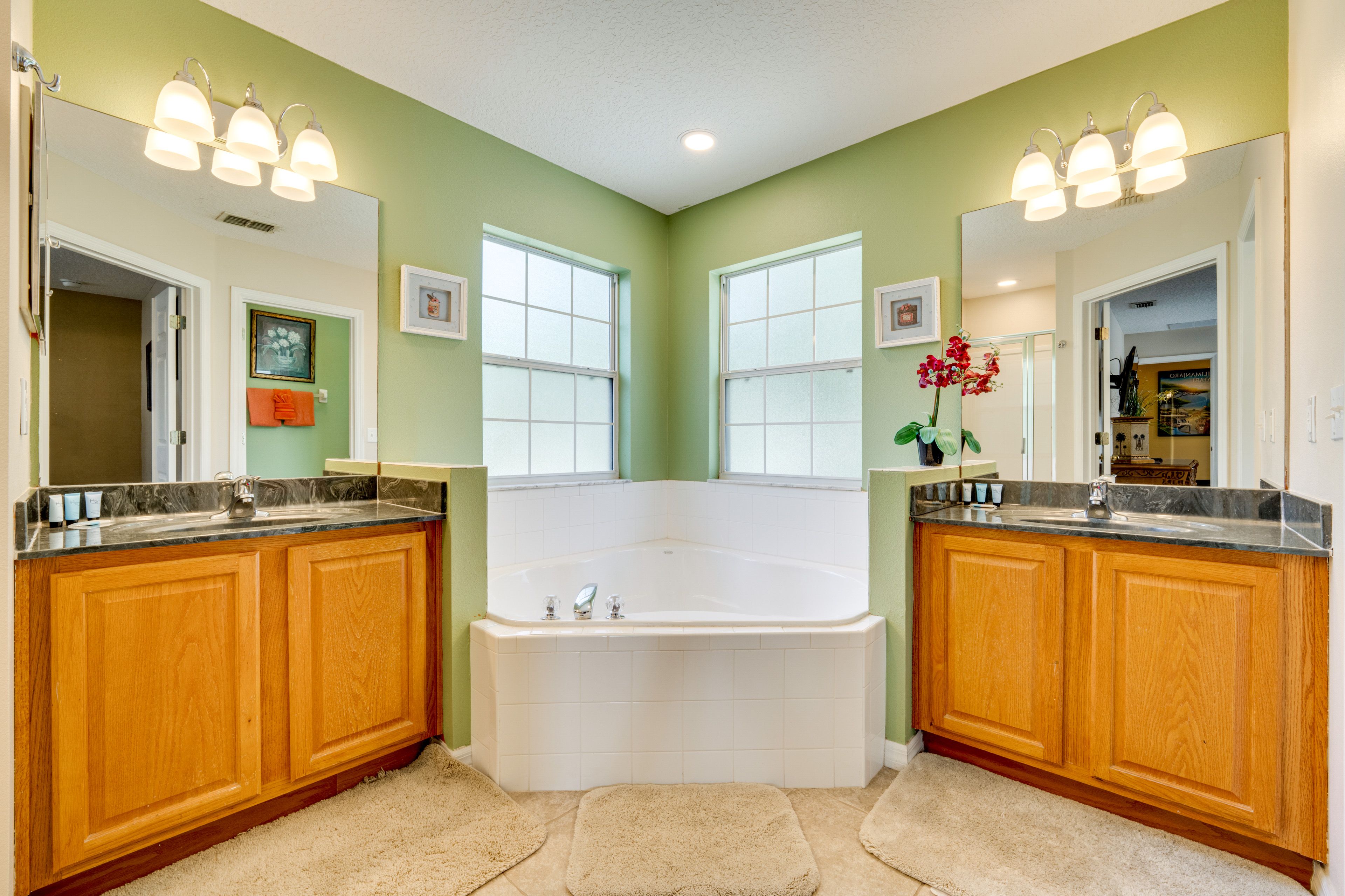 En-Suite Bathroom