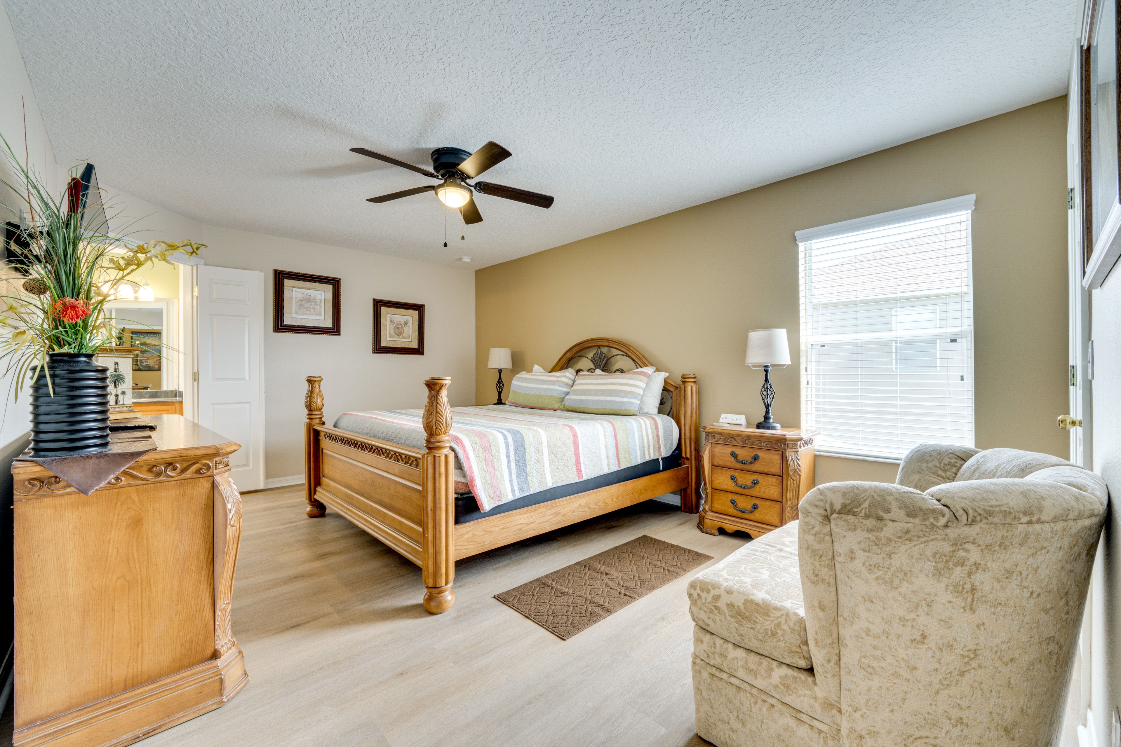 Bedroom 5 | Upper Level | King Bed