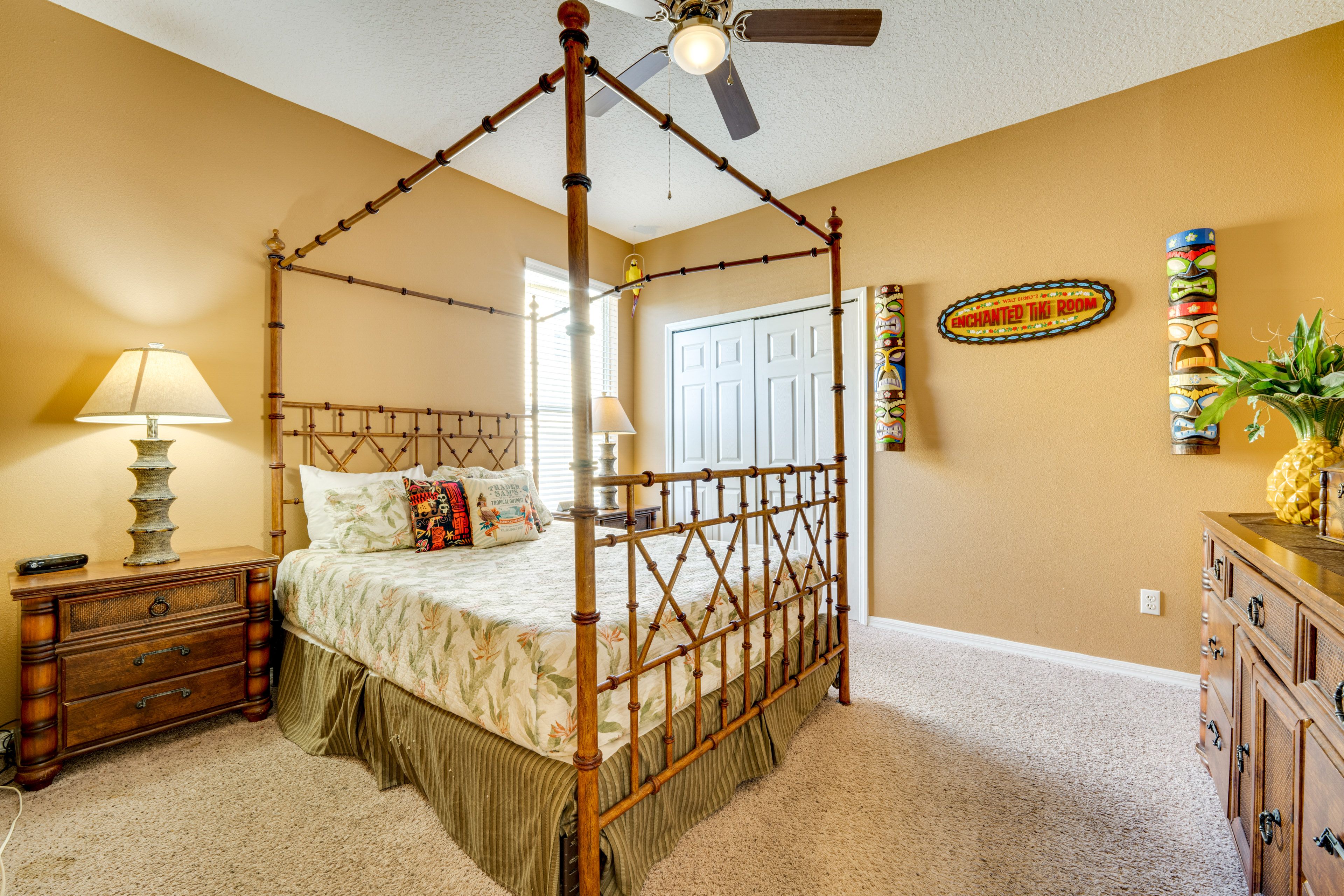Bedroom 1 | Main Floor | Queen Bed | Pack 'n Play Available