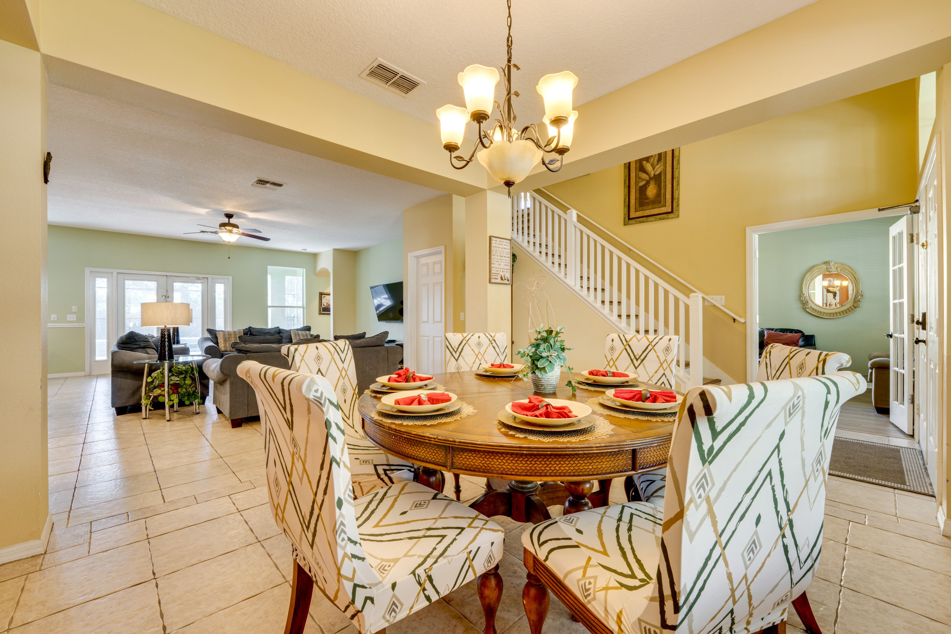 Dining Room | Dishware Provided