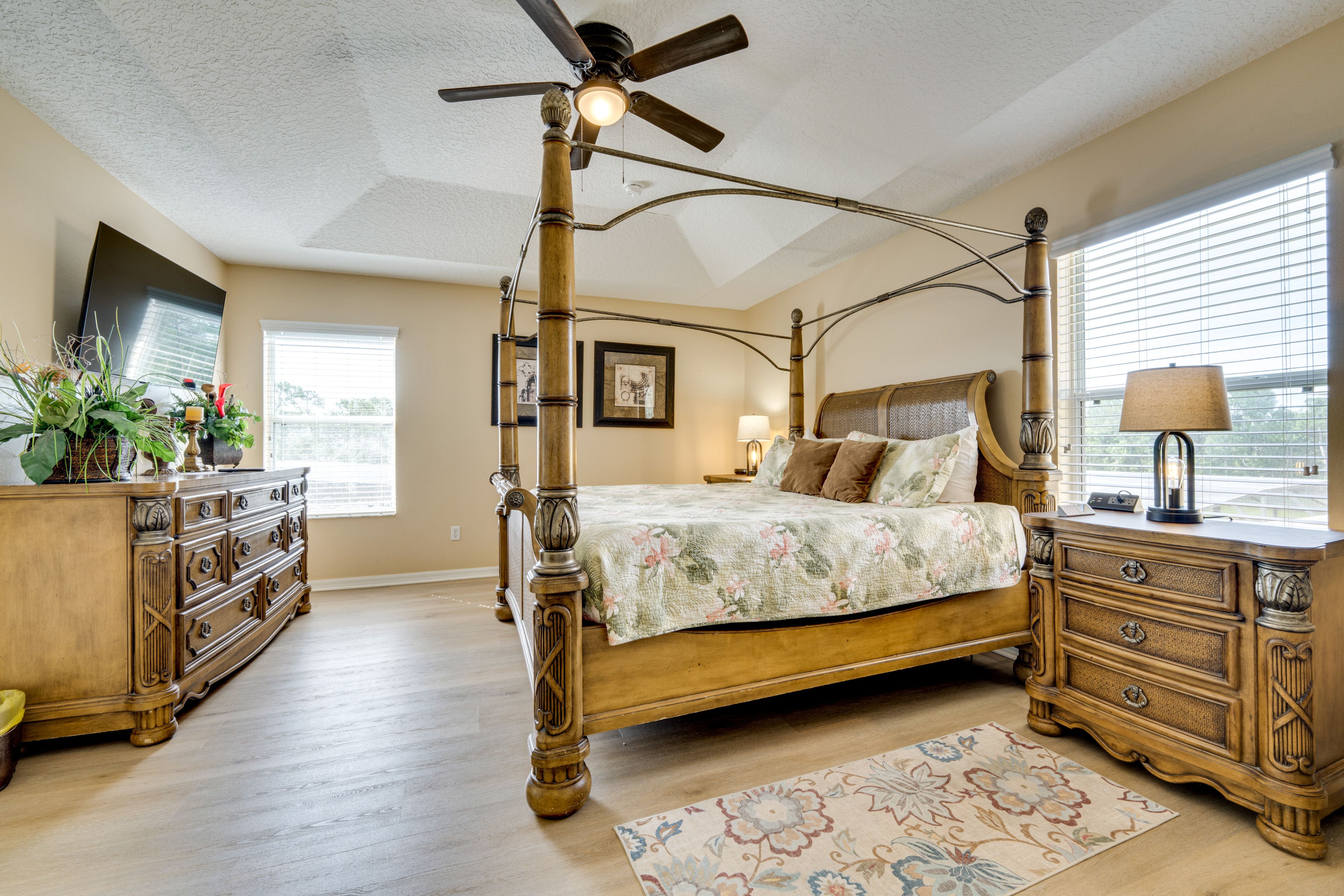 Bedroom 2 | Upper Level | King Bed