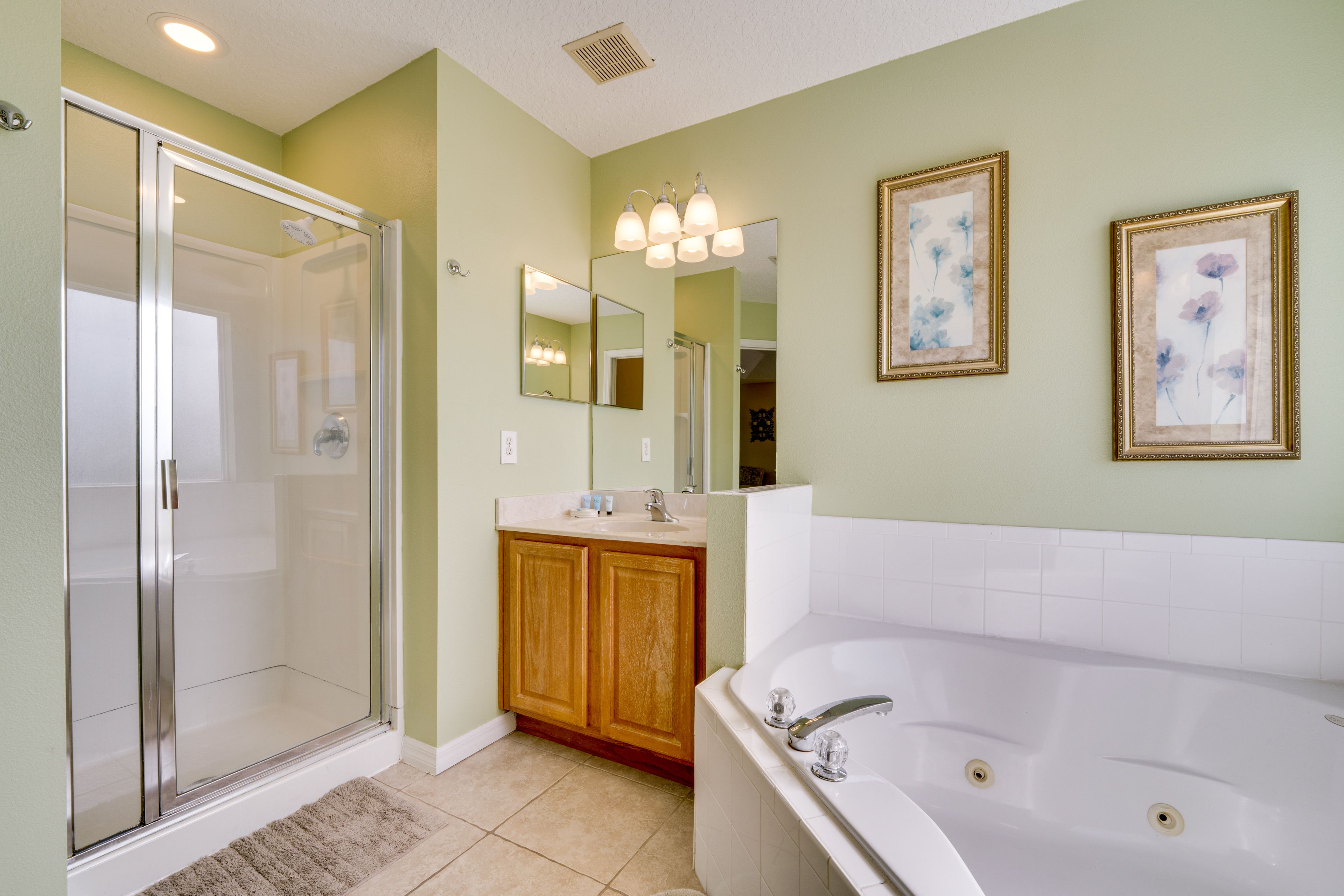 En-Suite Bathroom | Hair Dryer