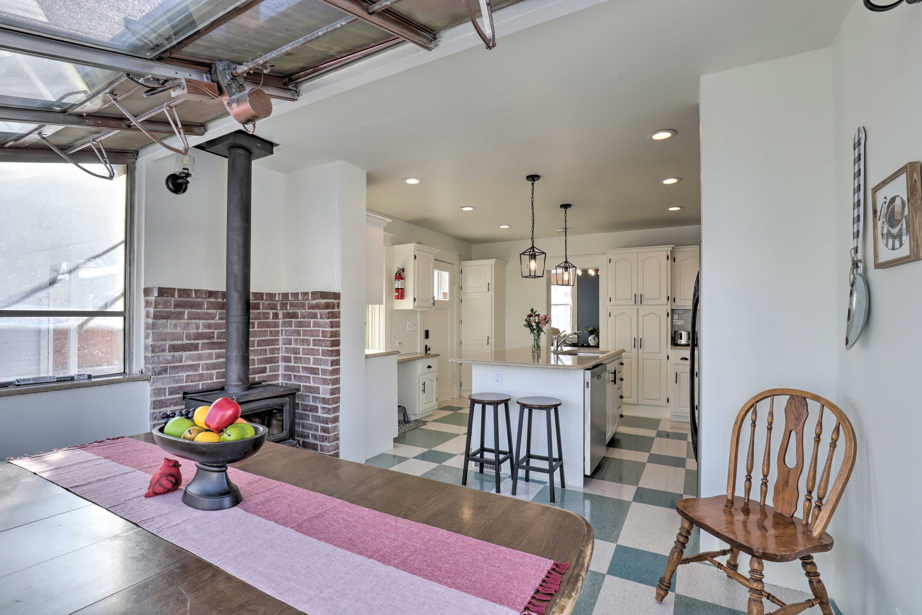 Dining Room | Kitchen