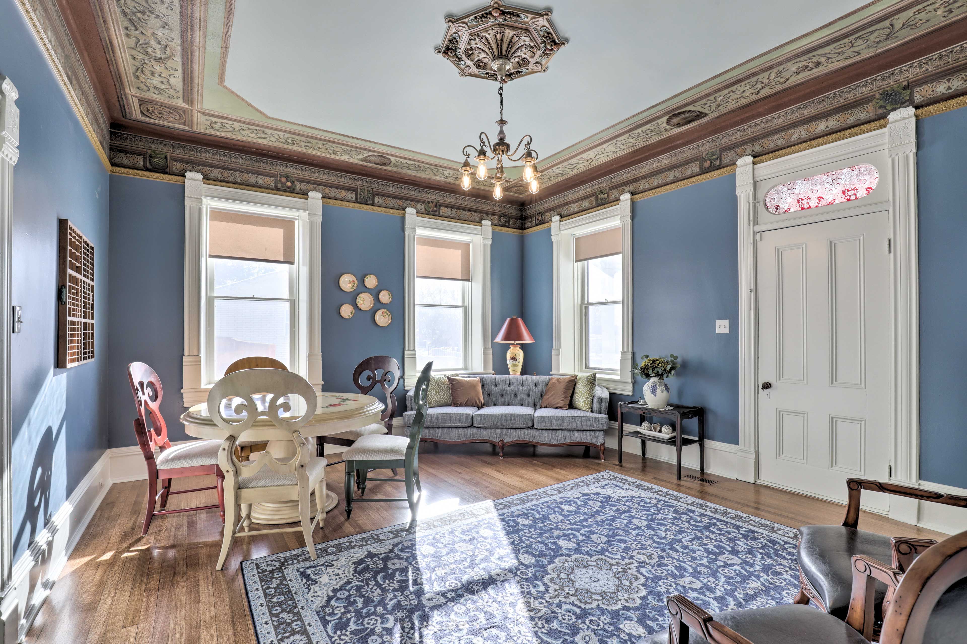 Additional Living Room