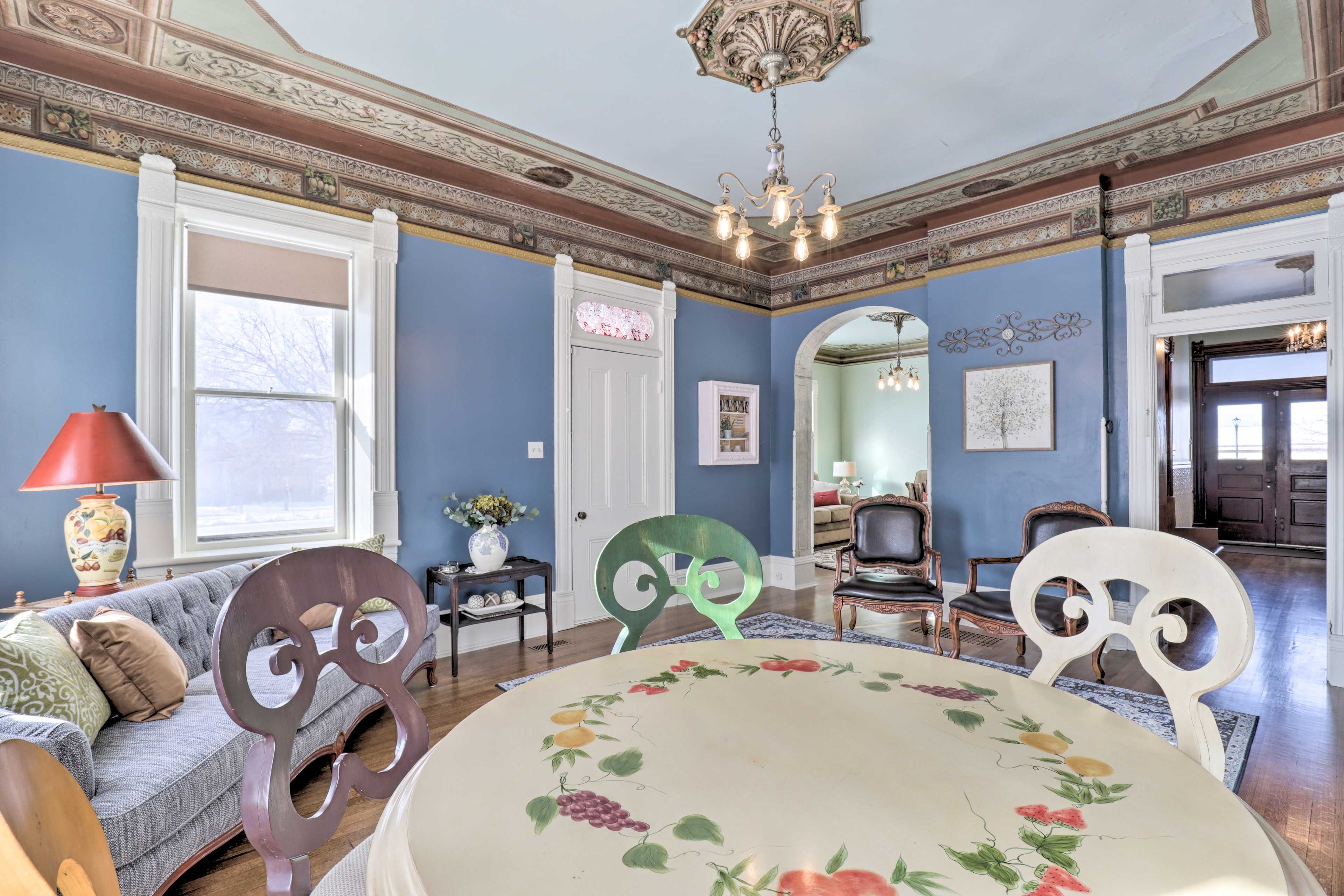 Additional Living Room