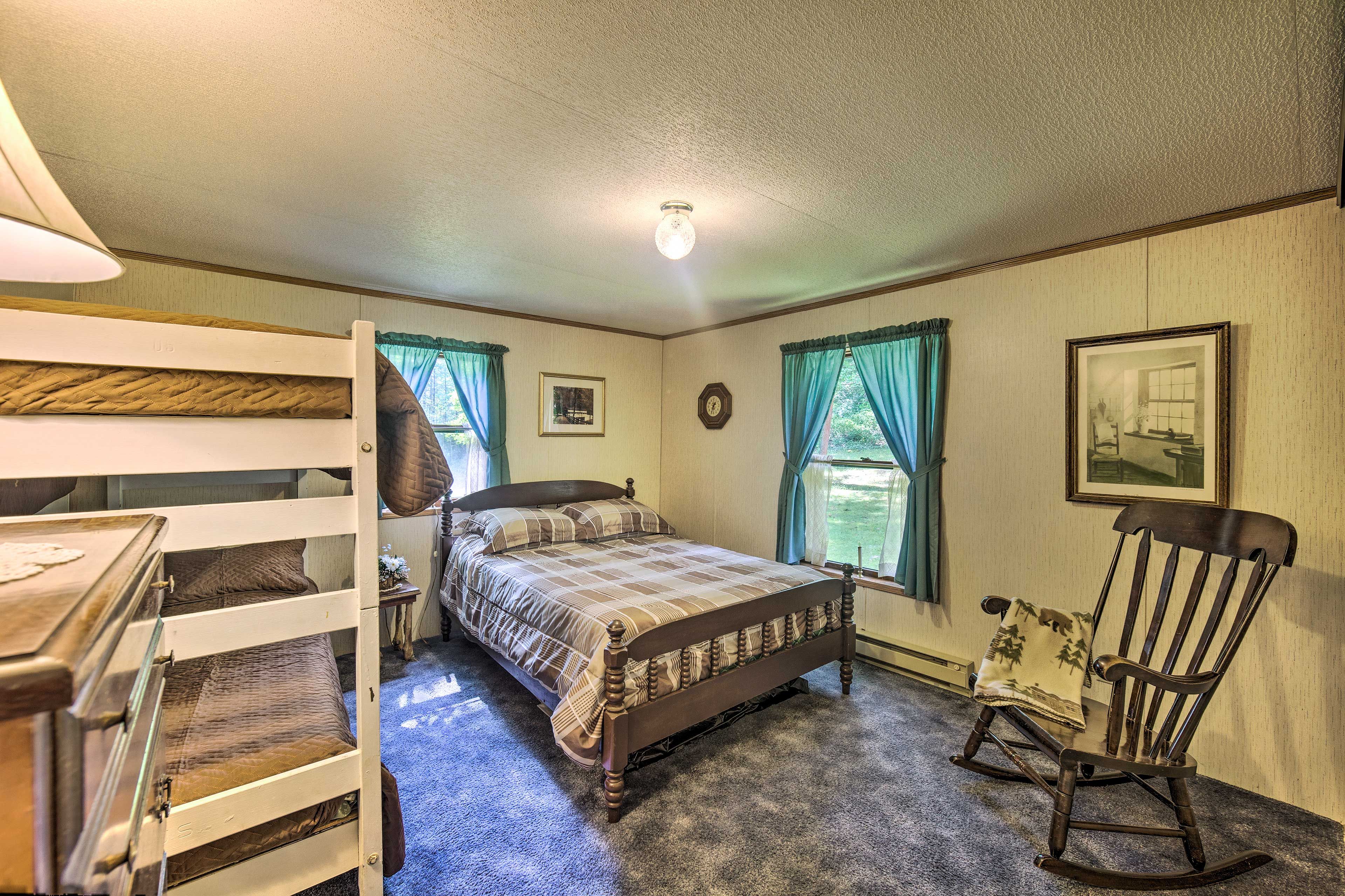 Bedroom 2 | Full Bed | Twin Bunk Bed