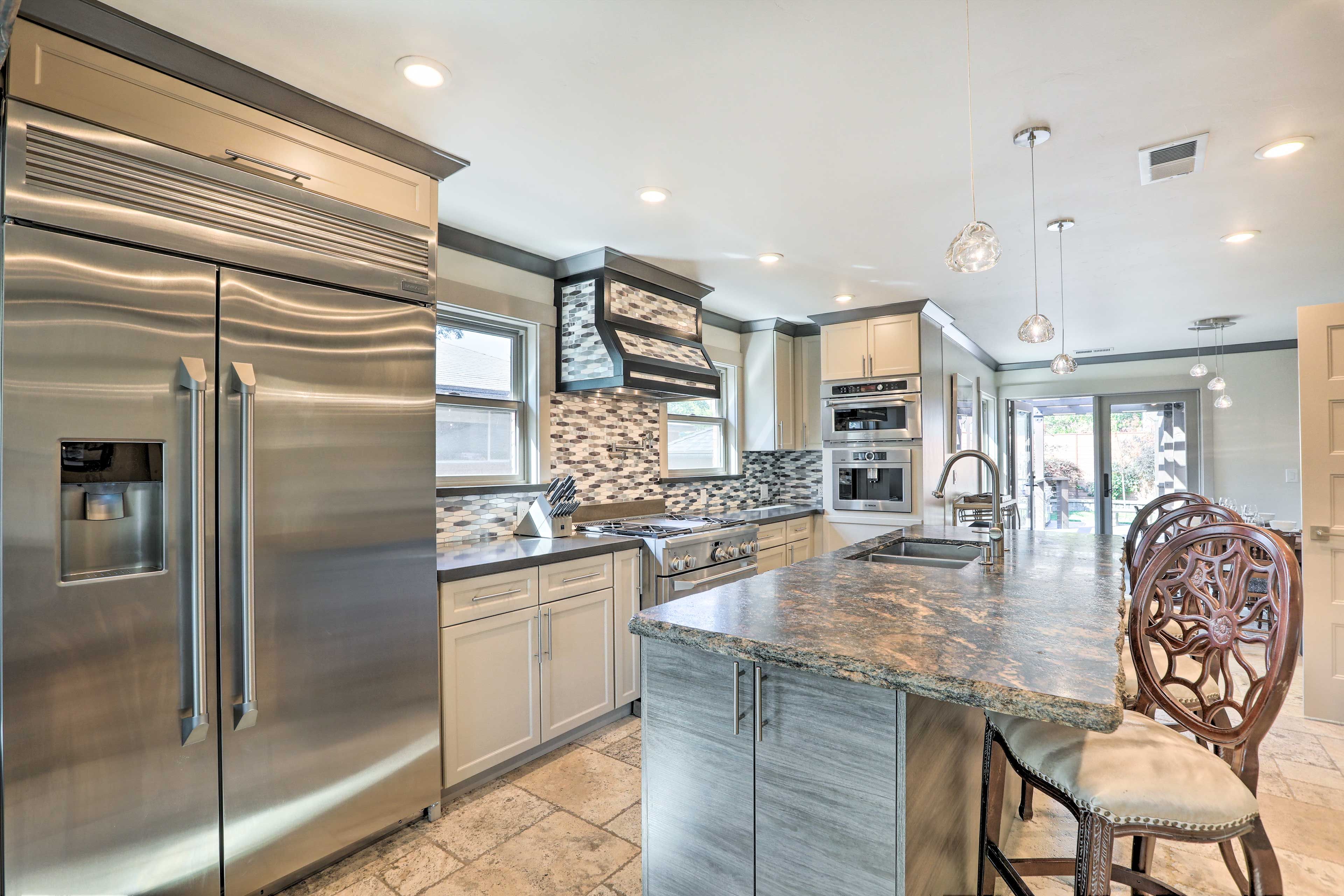 Kitchen | Fully Equipped