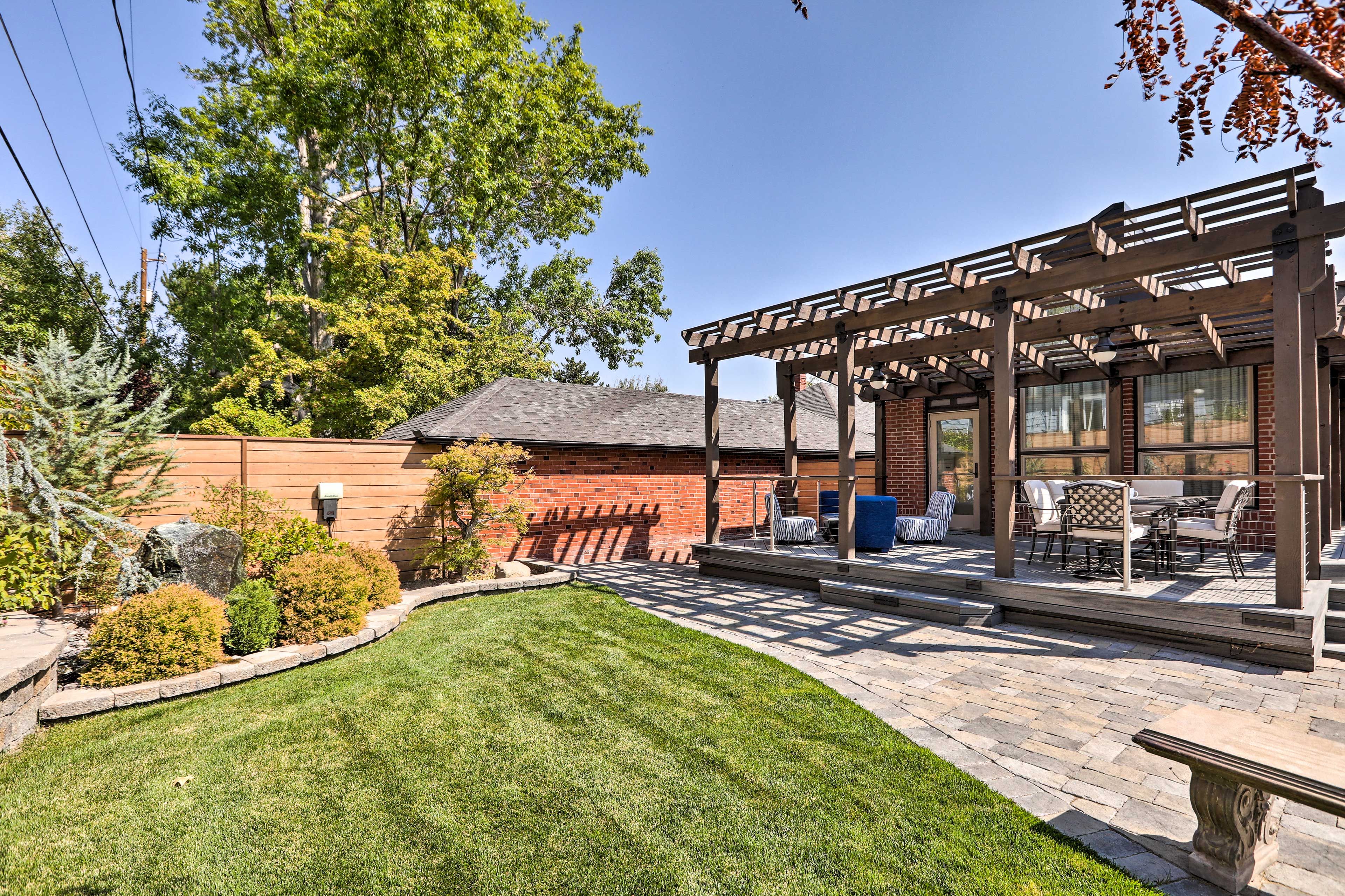 Deck | Private Yard