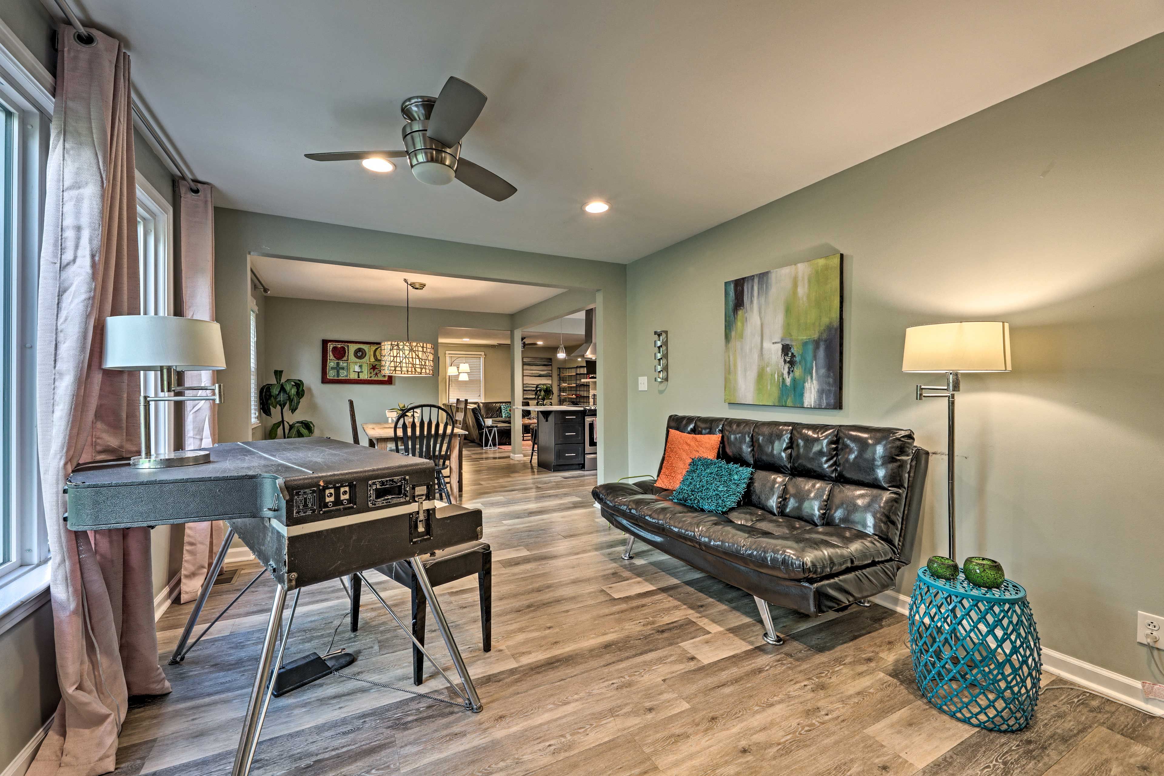 Front Living Room | Futon | Piano